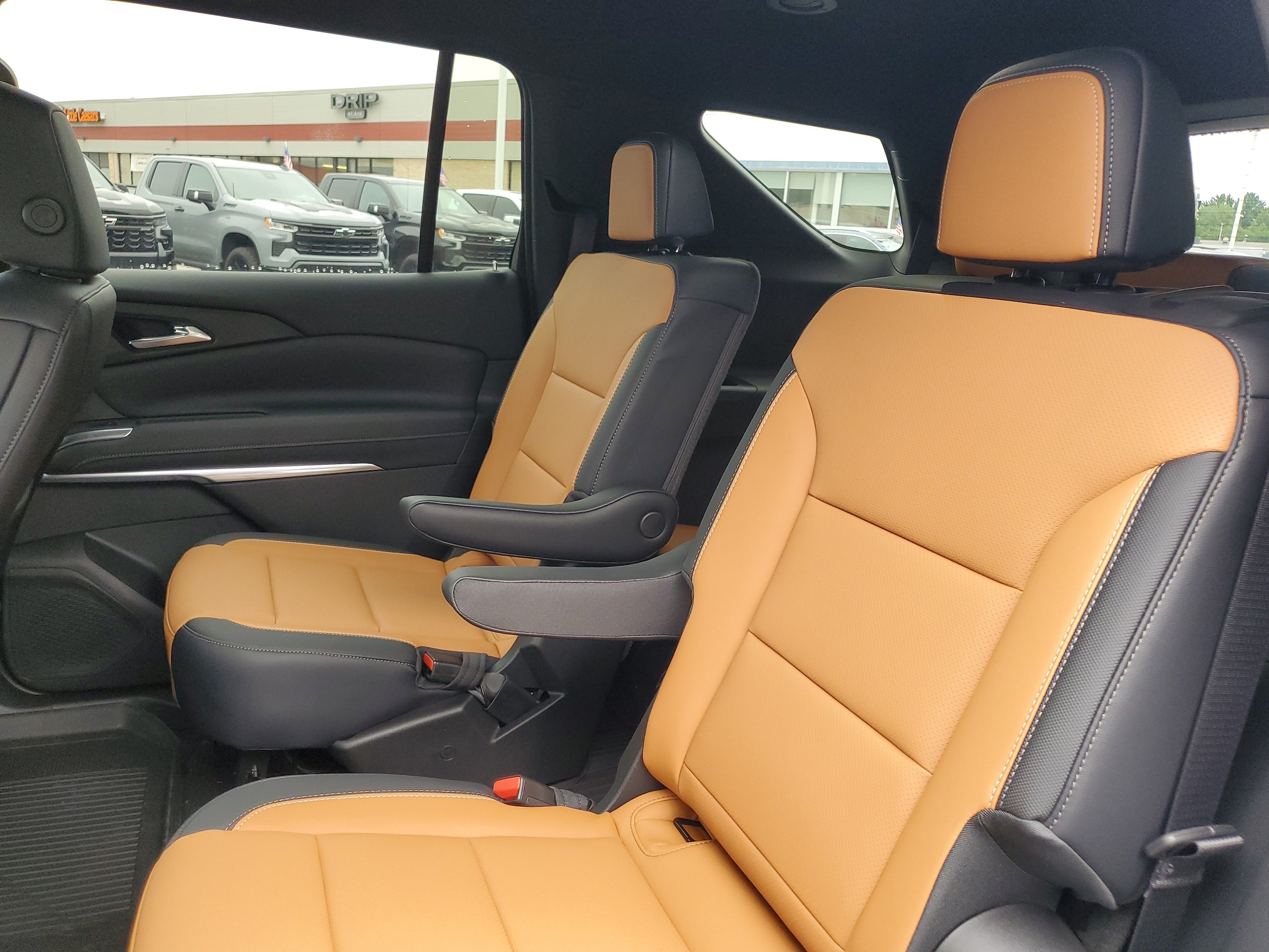2027 Chevrolet Traverse Z71 - Photo 27