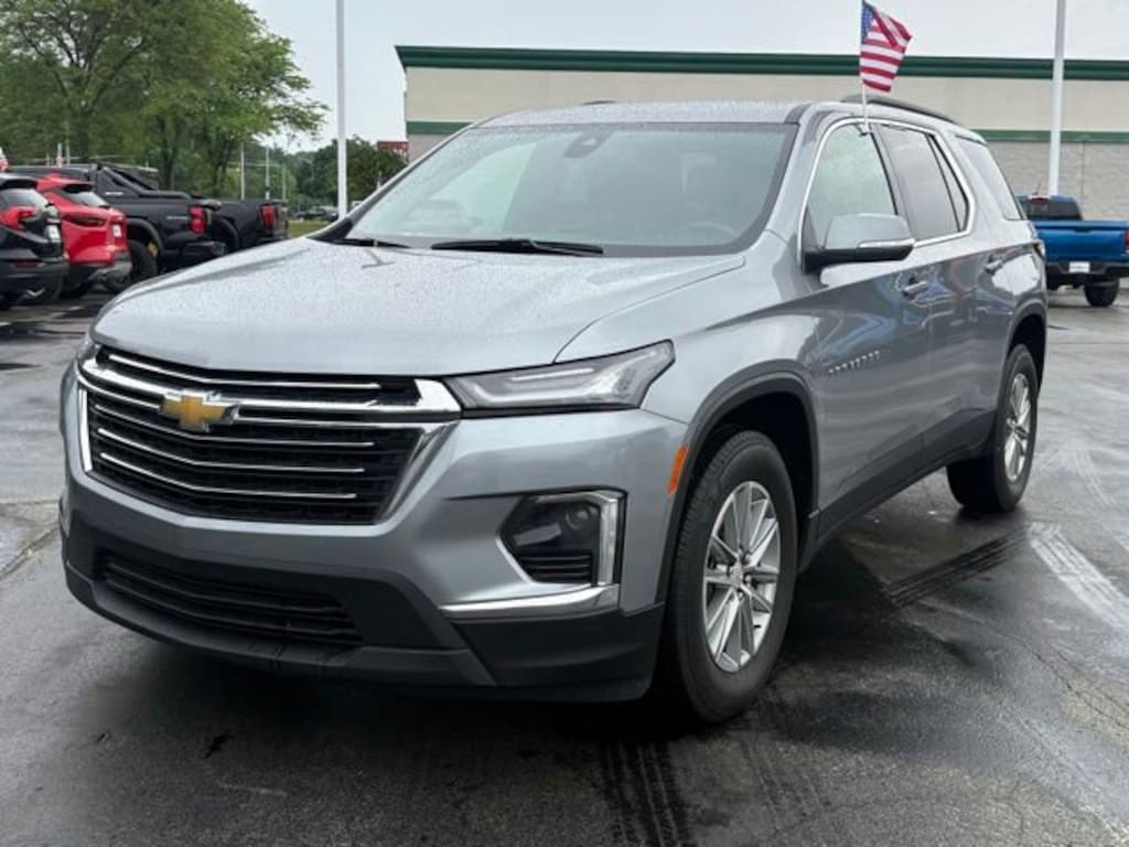 Used 2023 Chevrolet Traverse LT Cloth SUV