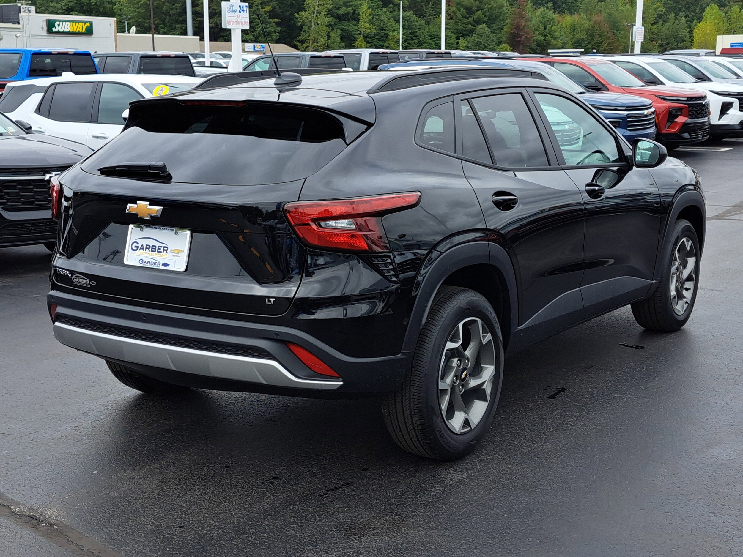 2025 Chevrolet Trax LT photo 4