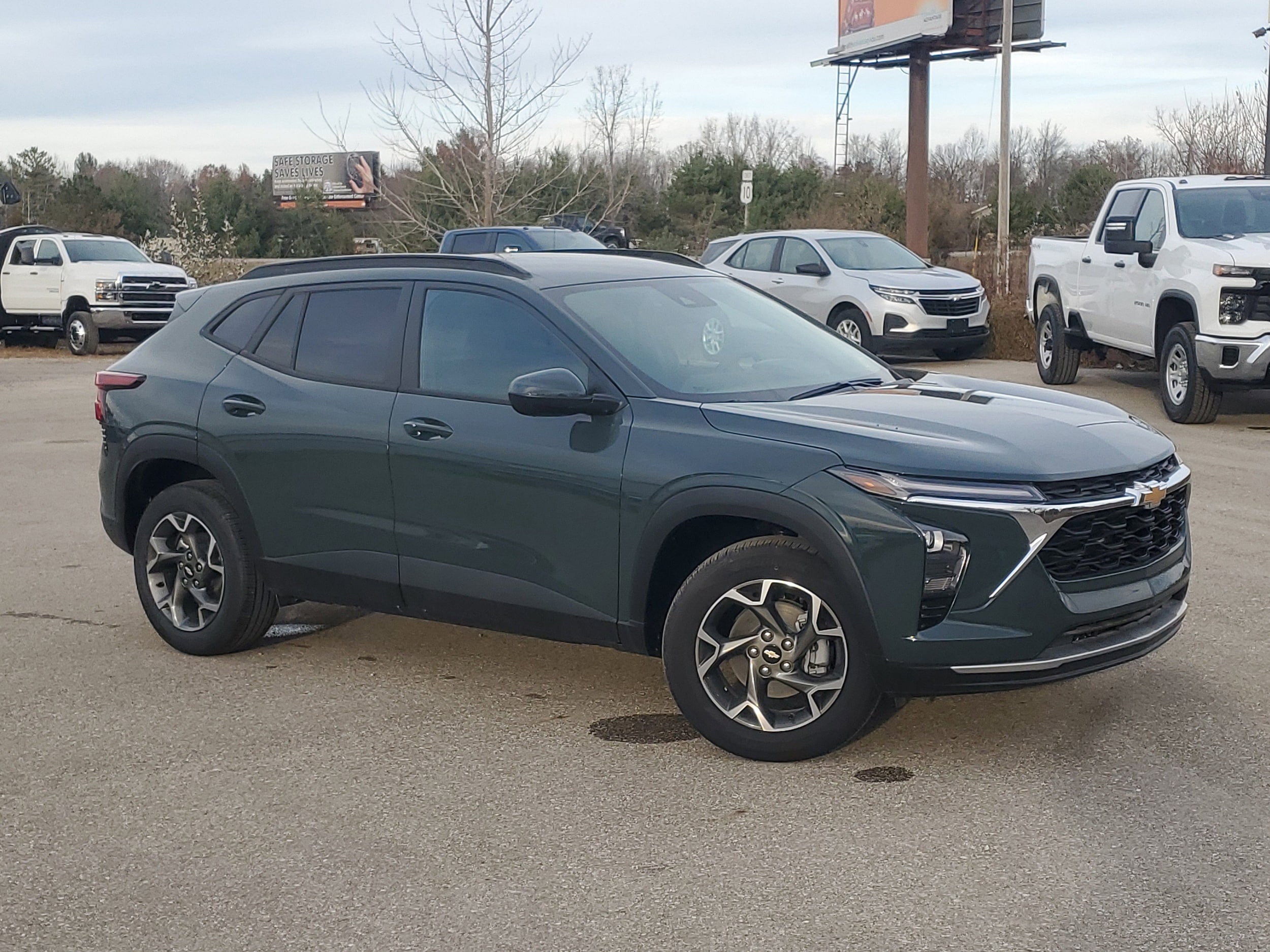 2025 Chevrolet Trax LT's photo