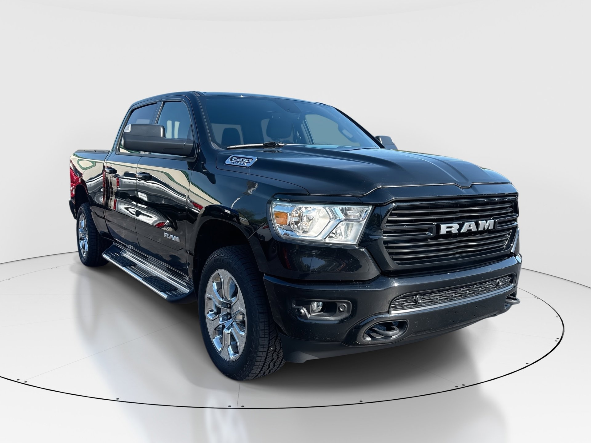 2021 RAM 1500 Big Horn/Lone Star 4x4 Crew Cab 6'4's photo