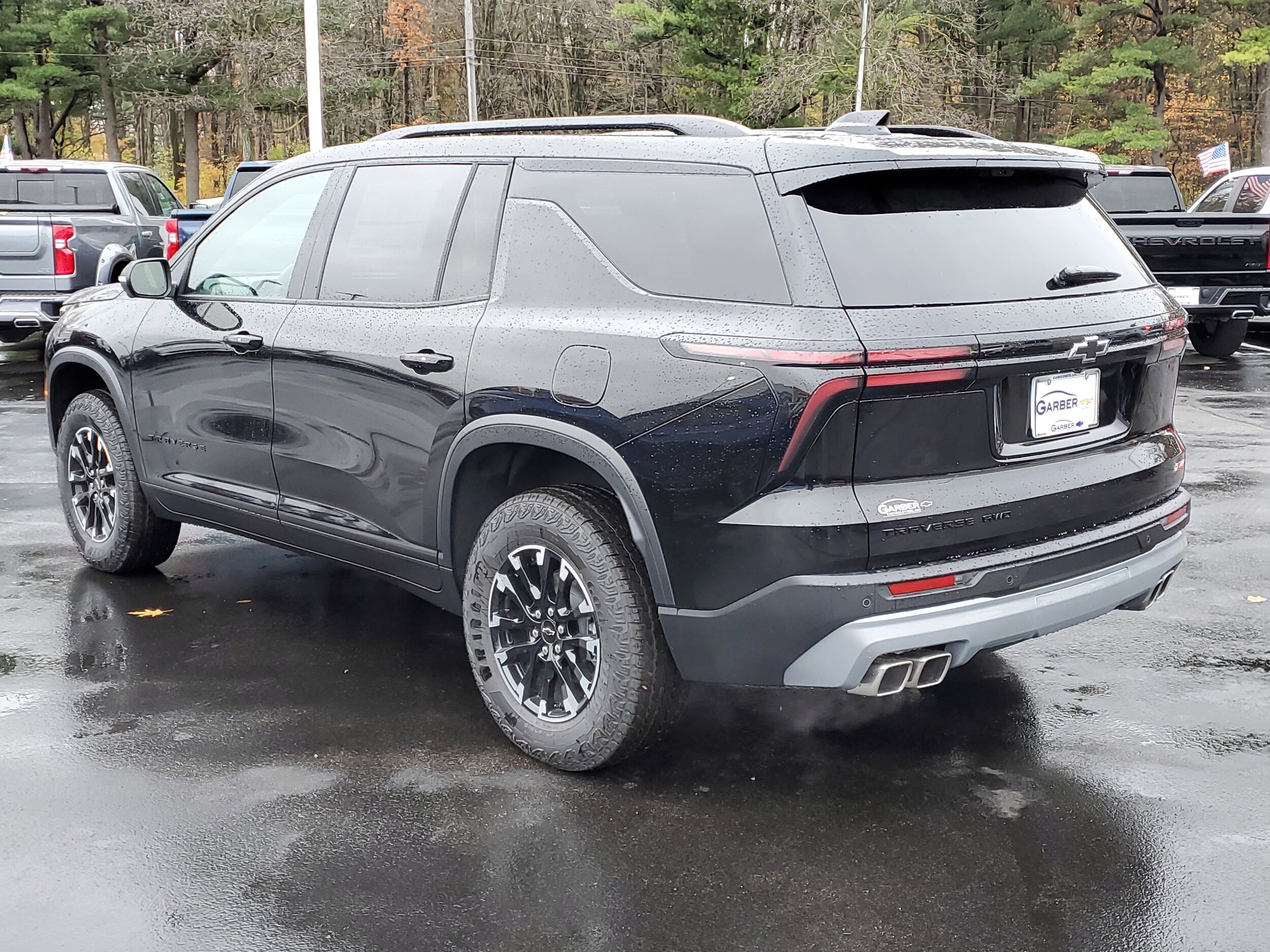 2026 Chevrolet Traverse Z71 photo 3