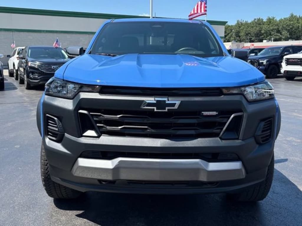 Used 2025 Chevrolet Colorado Trail Boss Truck Crew Cab