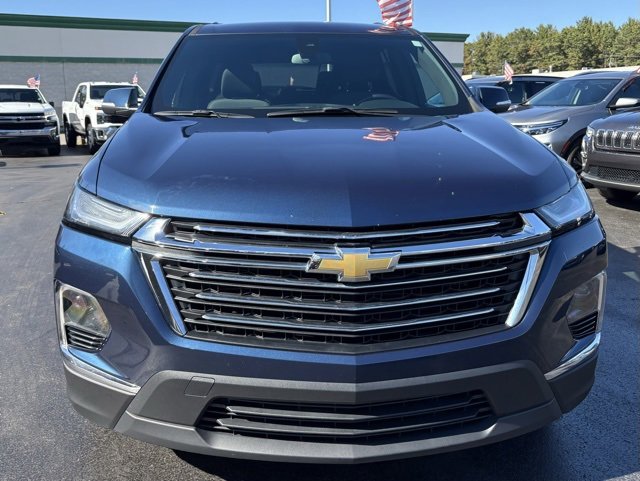 2023 Chevrolet Traverse Cloth photo 2