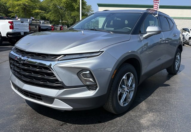 2024 Chevrolet Blazer 2LT photo 3