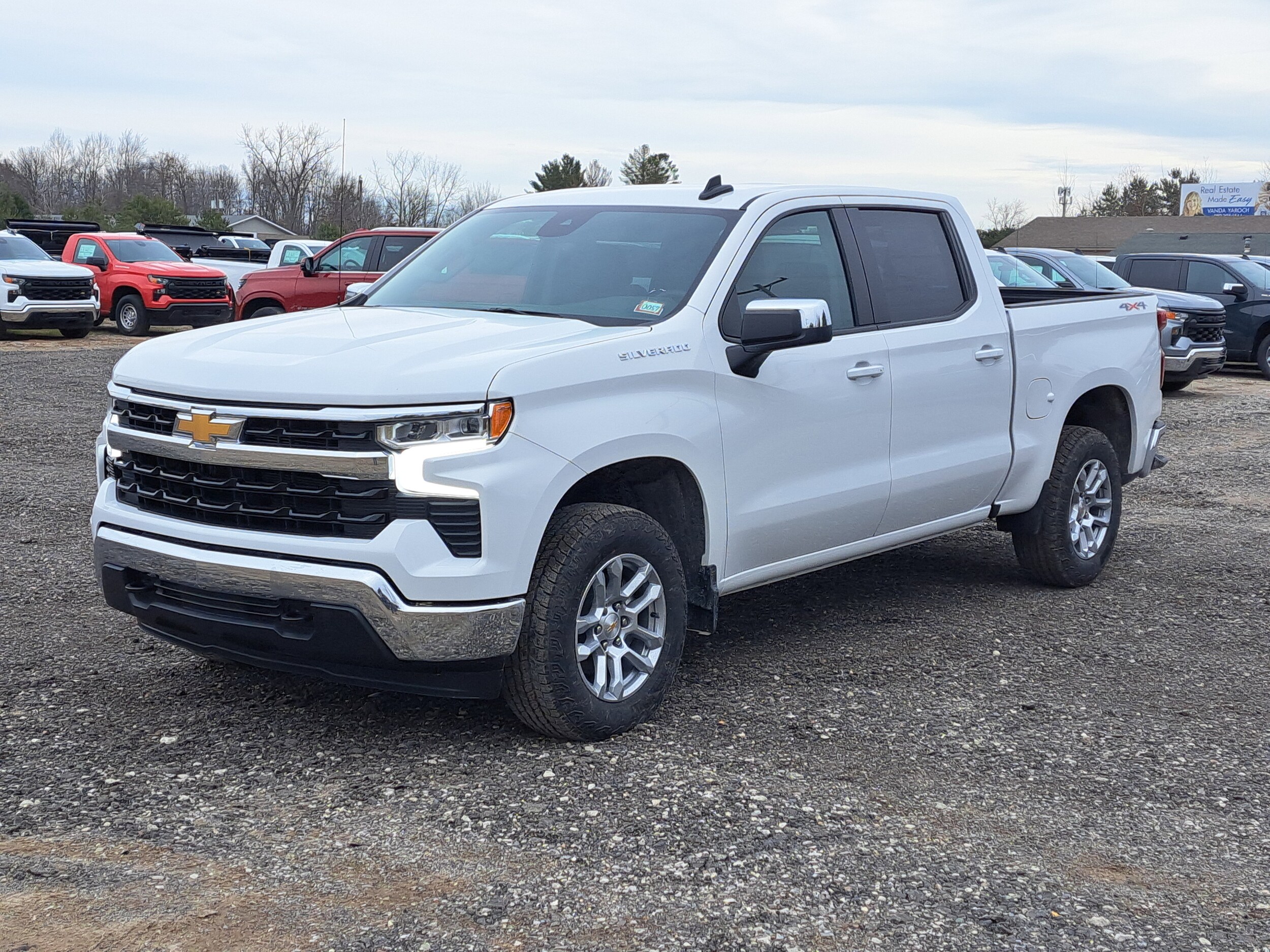 2026 Chevrolet Silverado 1500 LT photo 2