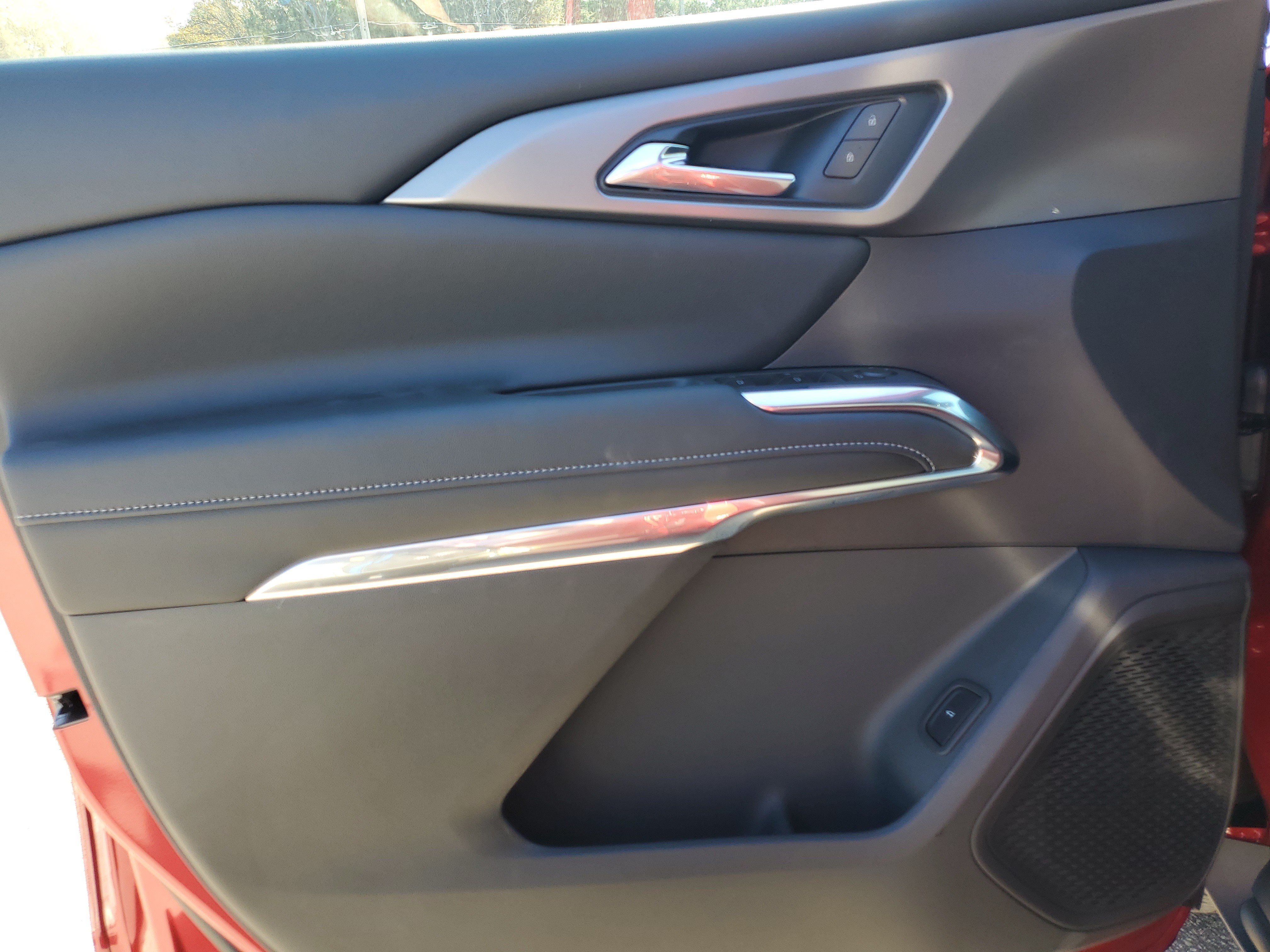 2027 Chevrolet Traverse LT - Photo 21