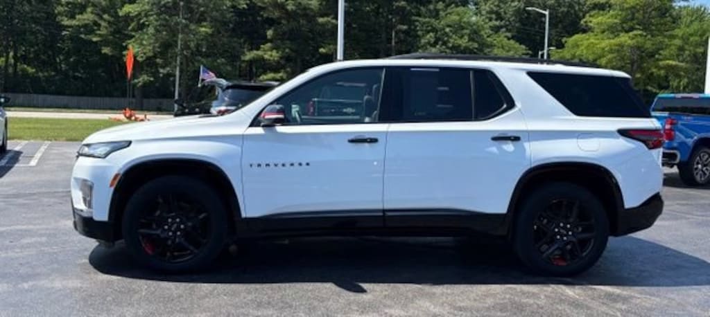 Used 2023 Chevrolet Traverse Premier SUV