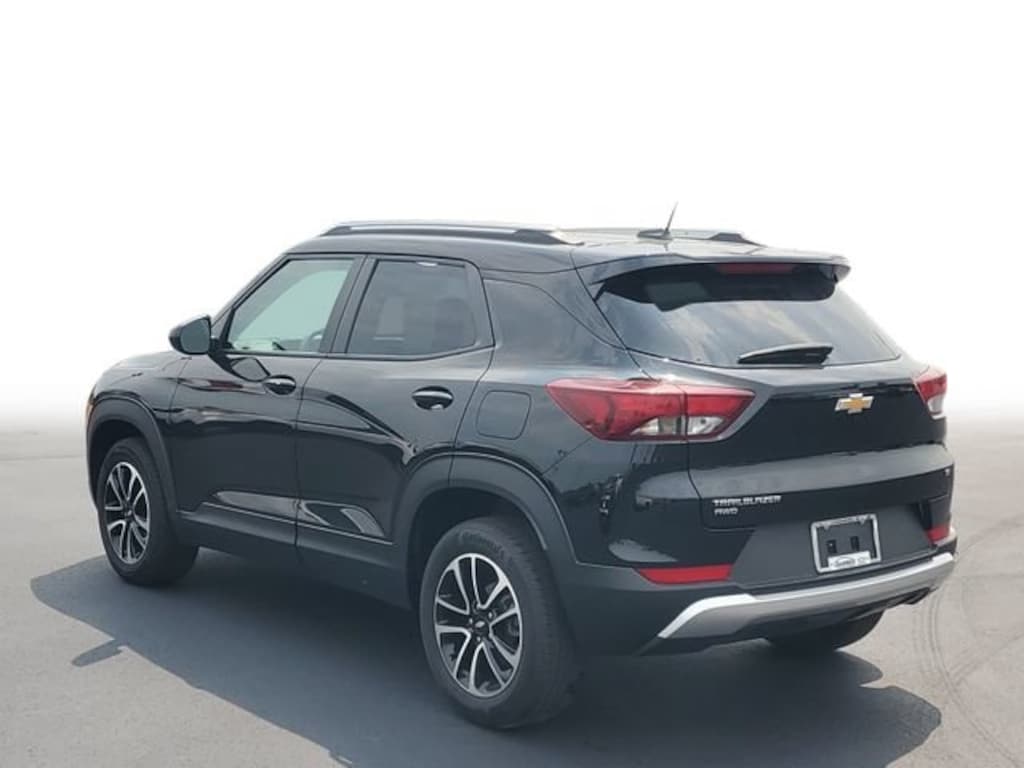 Used 2025 Chevrolet Trailblazer LT SUV