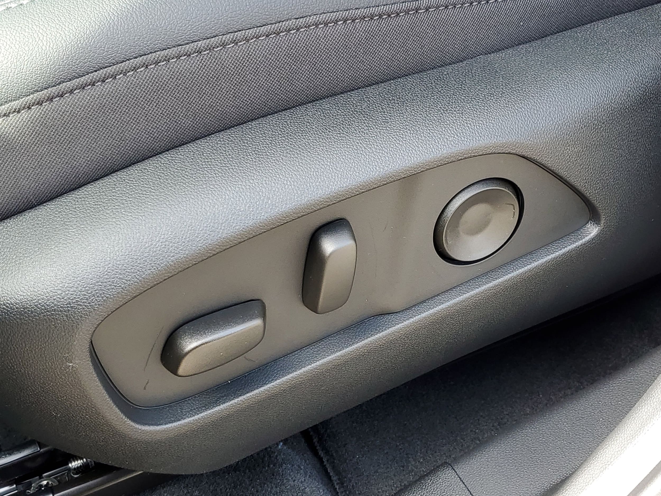 2026 Chevrolet Equinox LT - Photo 6