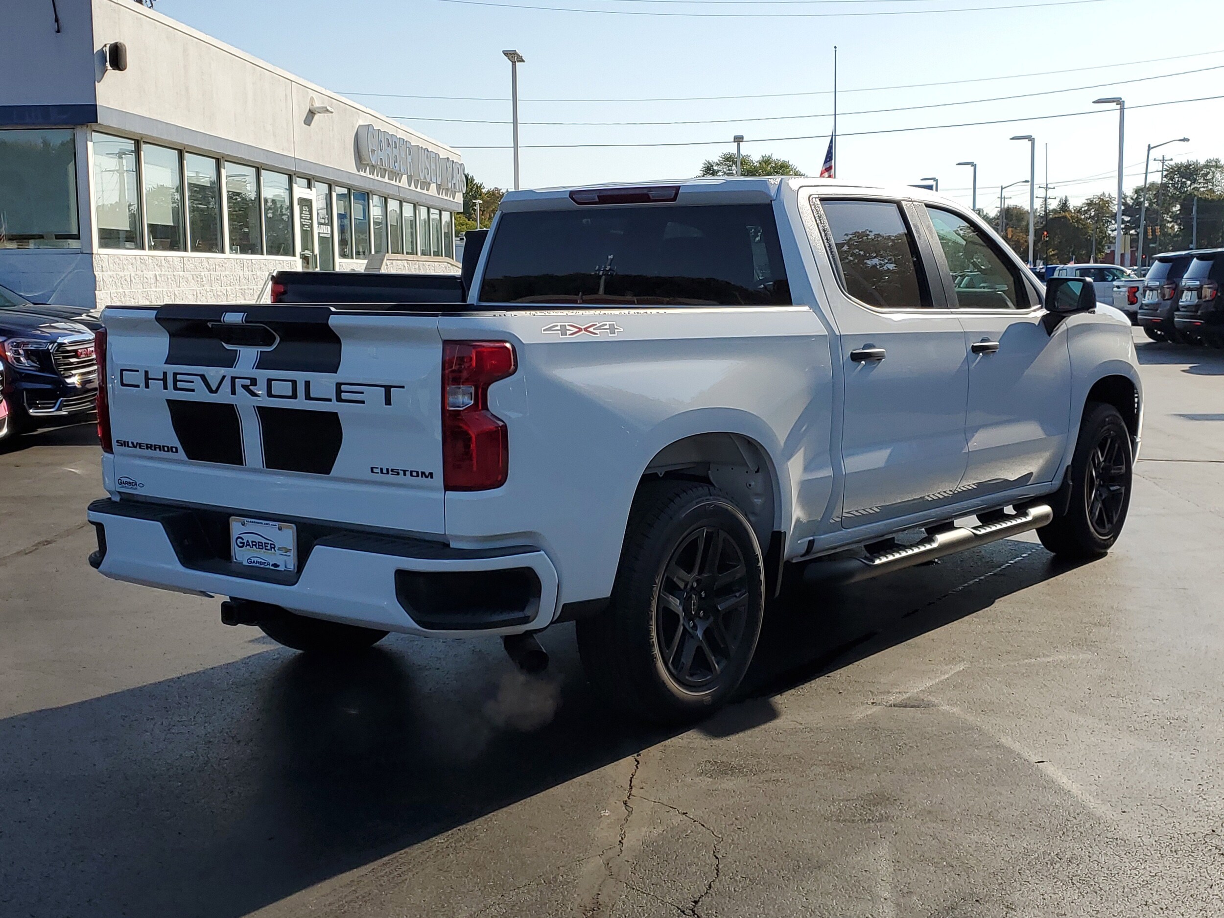 2025 Chevrolet Silverado 1500 Custom photo 4
