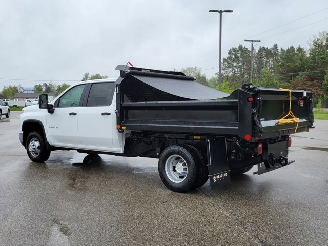 2025 Chevrolet Silverado 3500HD Work Truck photo 3