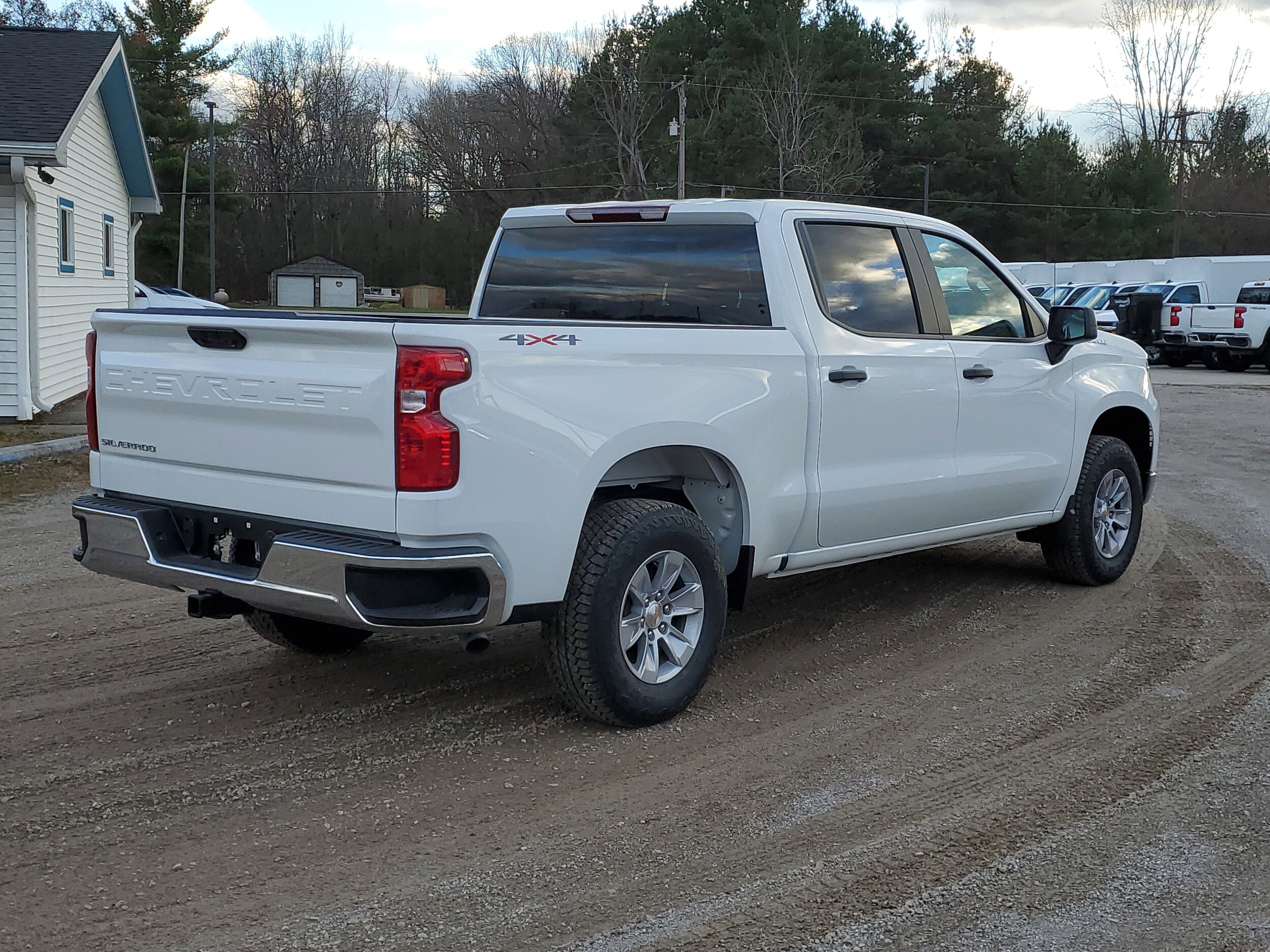 2026 Chevrolet Silverado 1500 photo 4