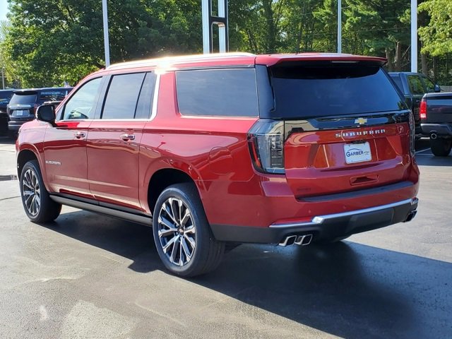 2025 Chevrolet Suburban High Country photo 3