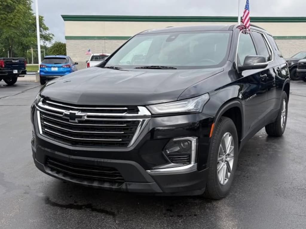 Used 2023 Chevrolet Traverse LT Cloth SUV