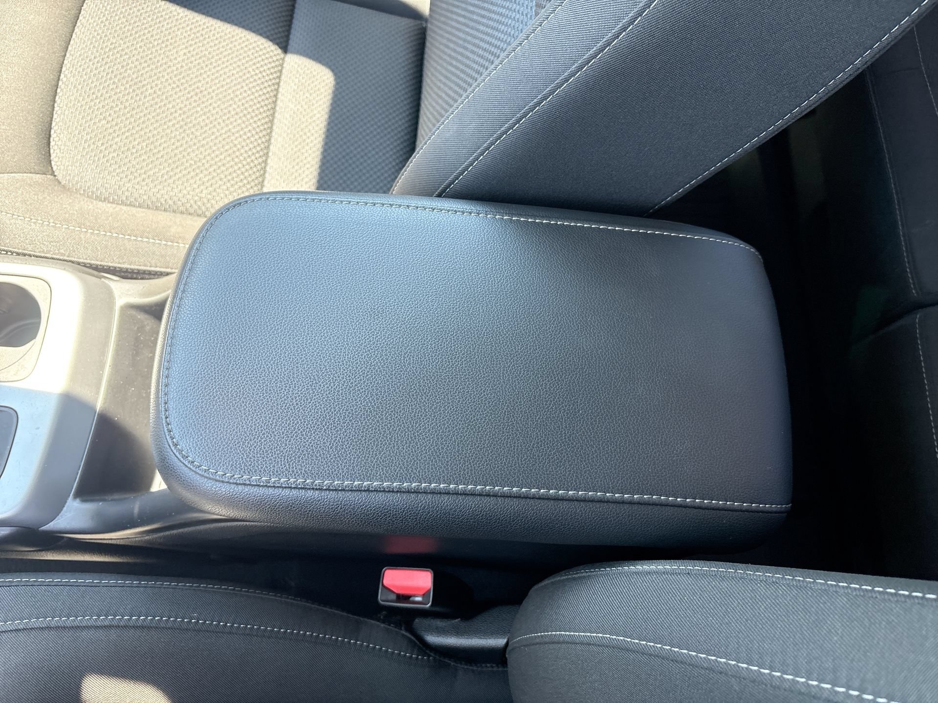 2021 Chevrolet Colorado LT - Photo 22