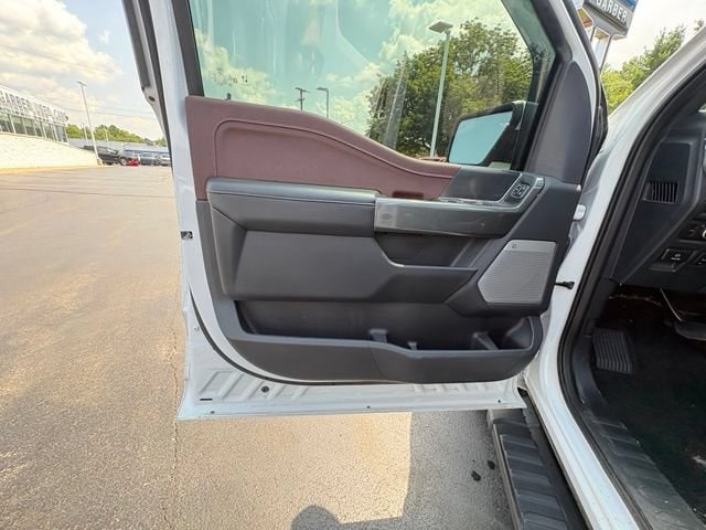 2023 Ford F-150 Lariat - Photo 12