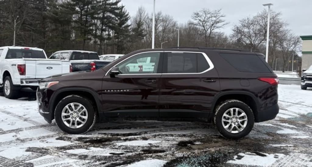 Used 2020 Chevrolet Traverse LT Cloth SUV