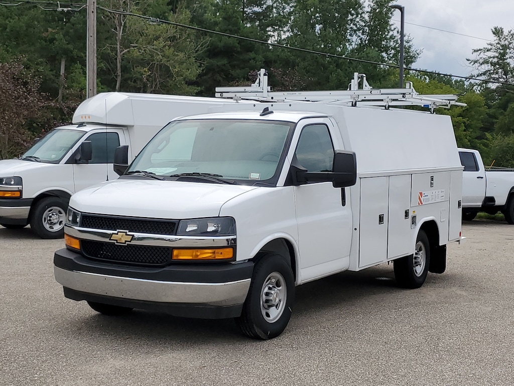 New 2025 Chevrolet Express Cutaway 3500 1WT Cutaway Van