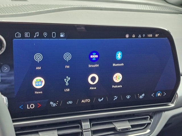 2025 Chevrolet Equinox EV RS - Photo 11