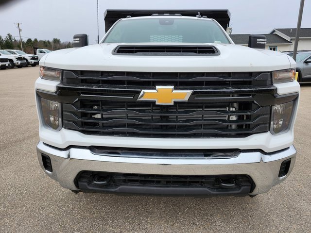 2025 Chevrolet Silverado 3500HD Work Truck photo 3