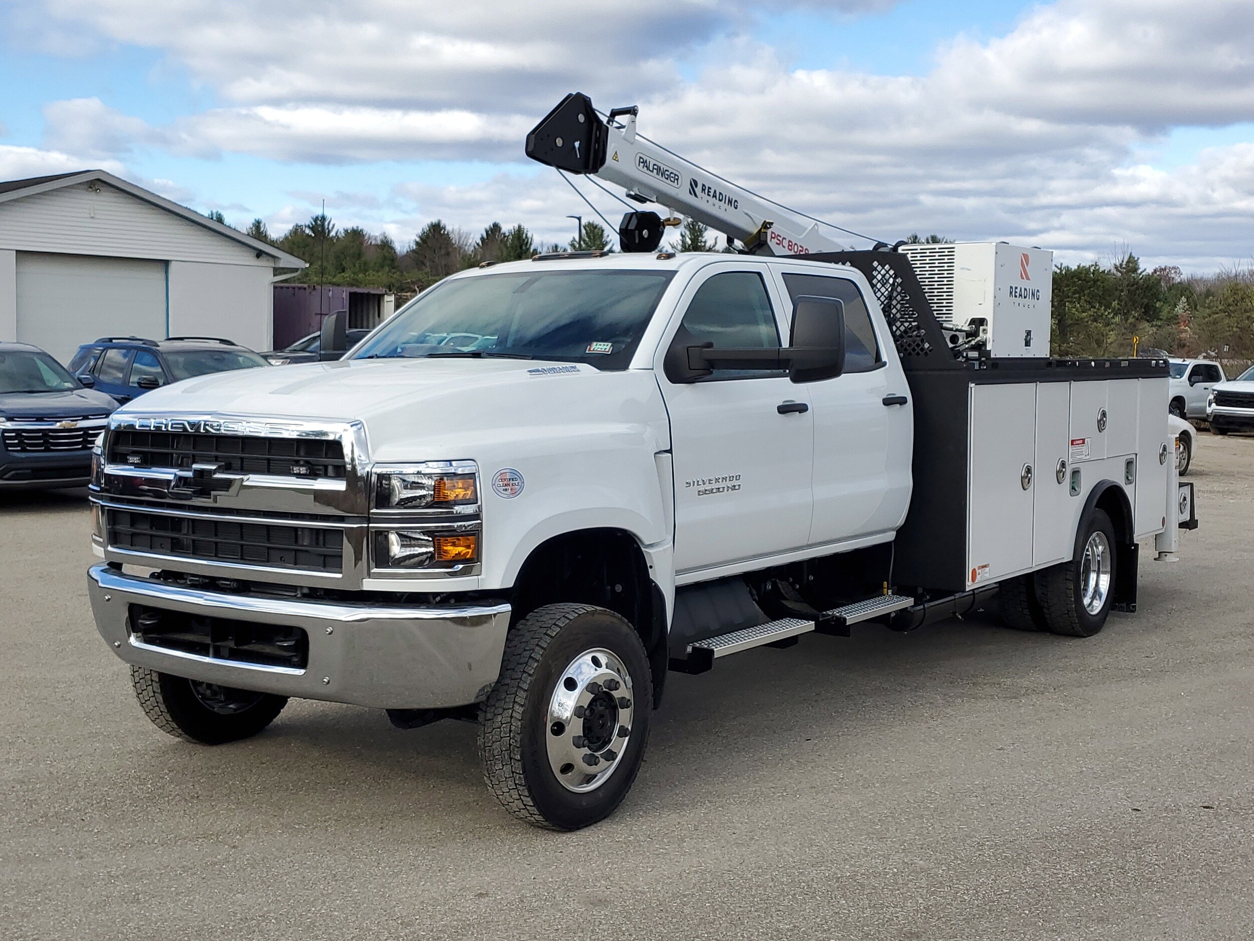 2025 Chevrolet Silverado 6500HD Work Truck photo 2
