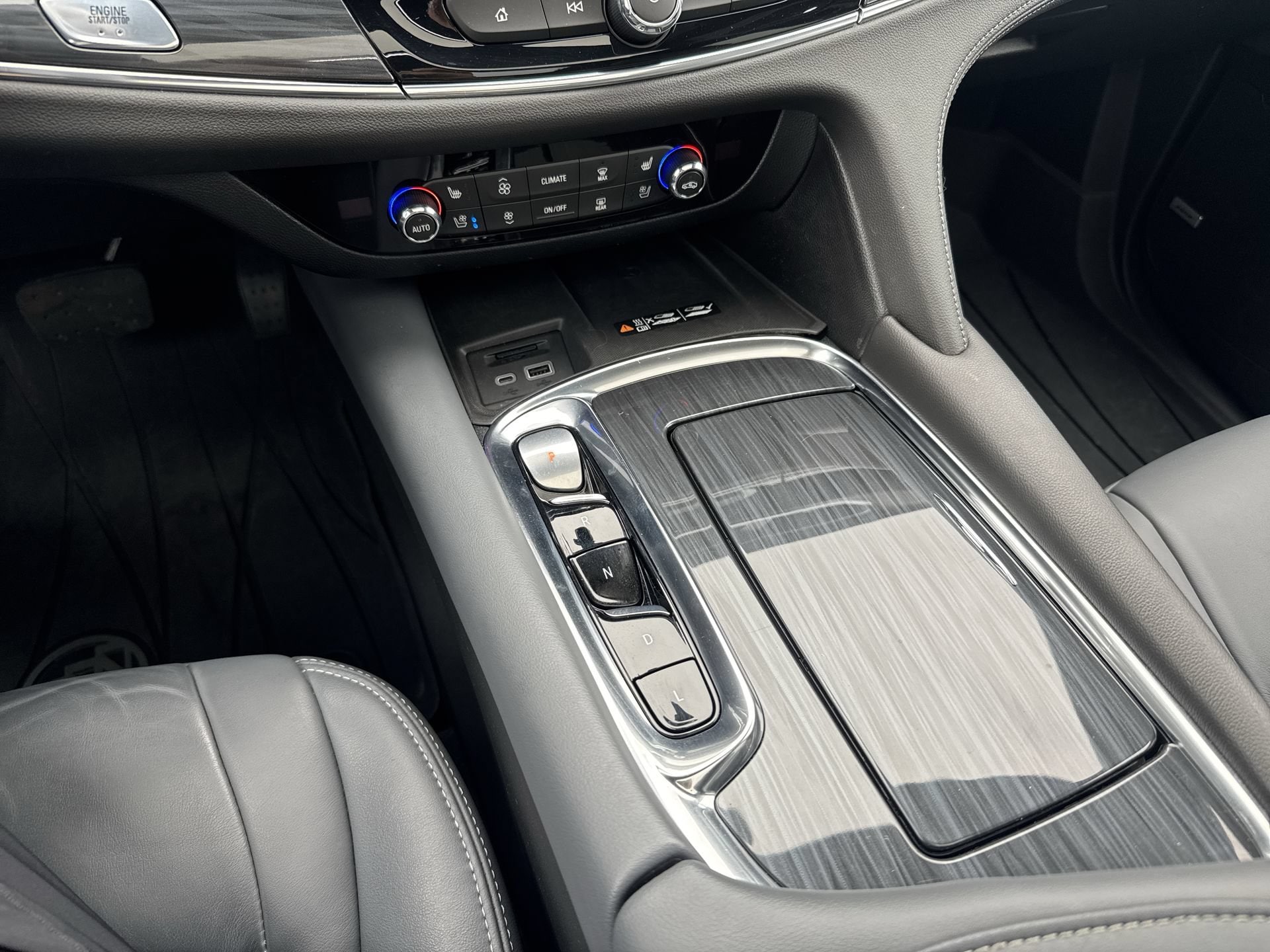 2024 Buick Enclave Premium - Photo 22