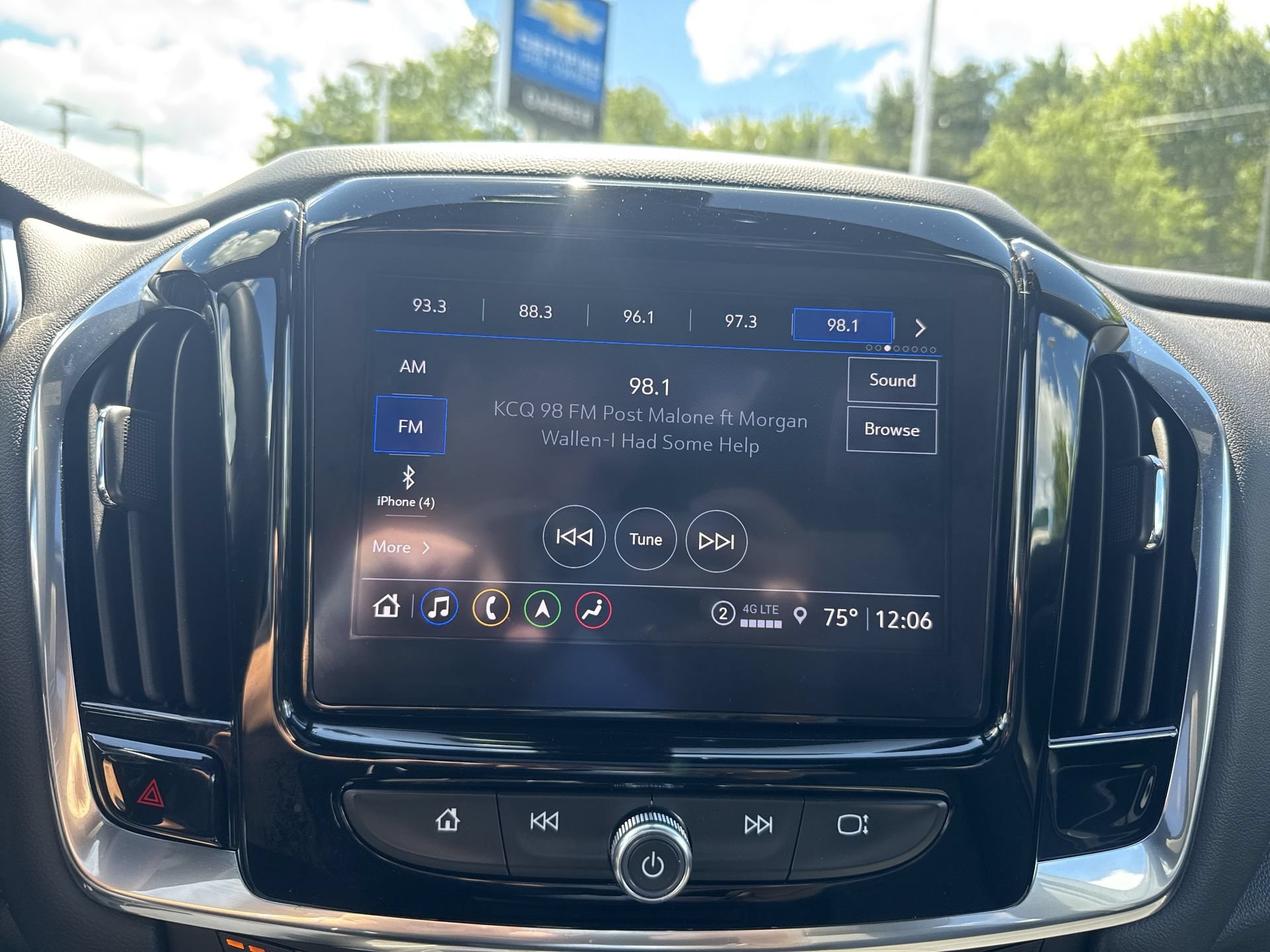 2022 Chevrolet Traverse Premier - Photo 12