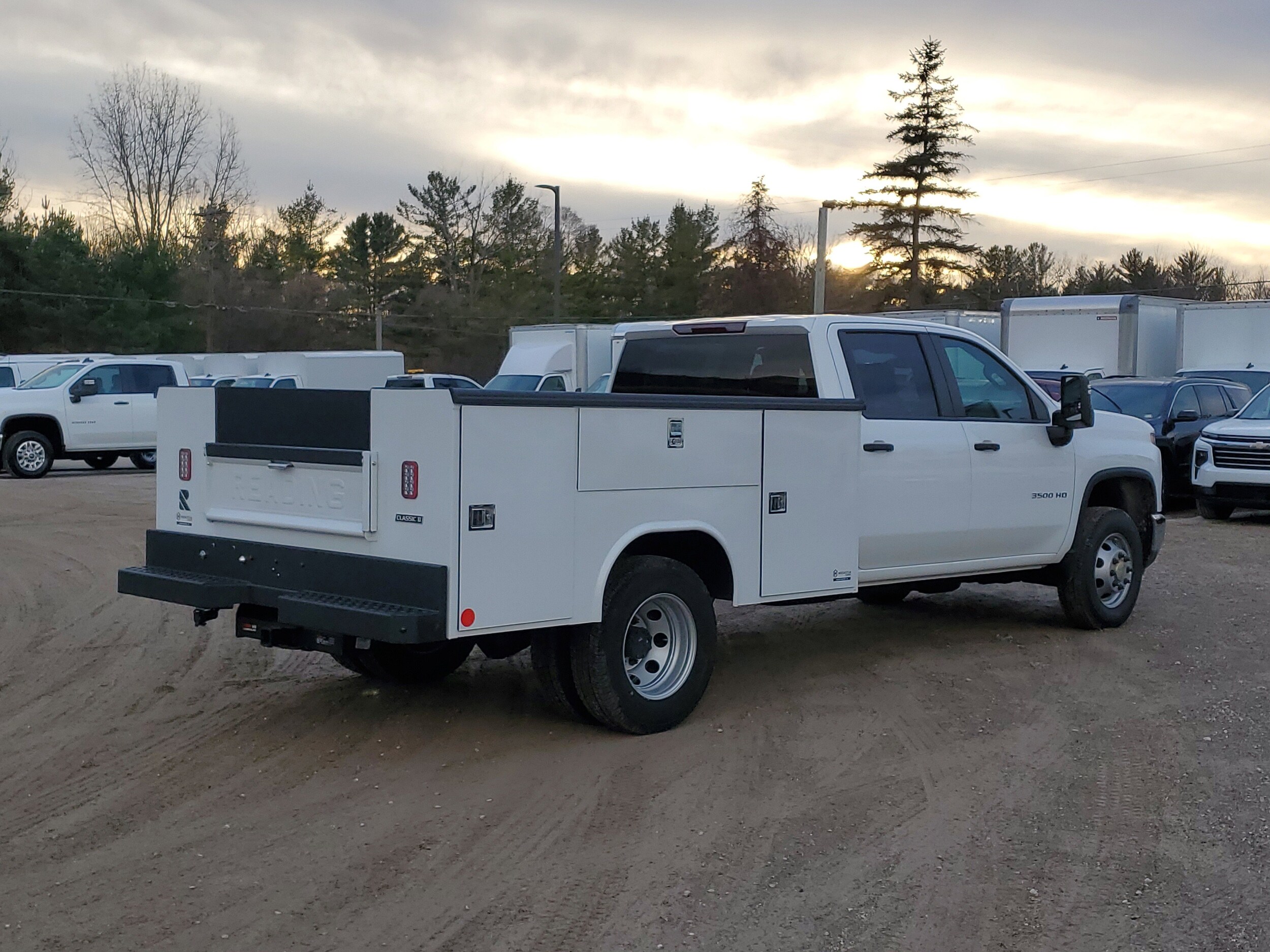 2025 Chevrolet Silverado 3500HD Work Truck photo 3