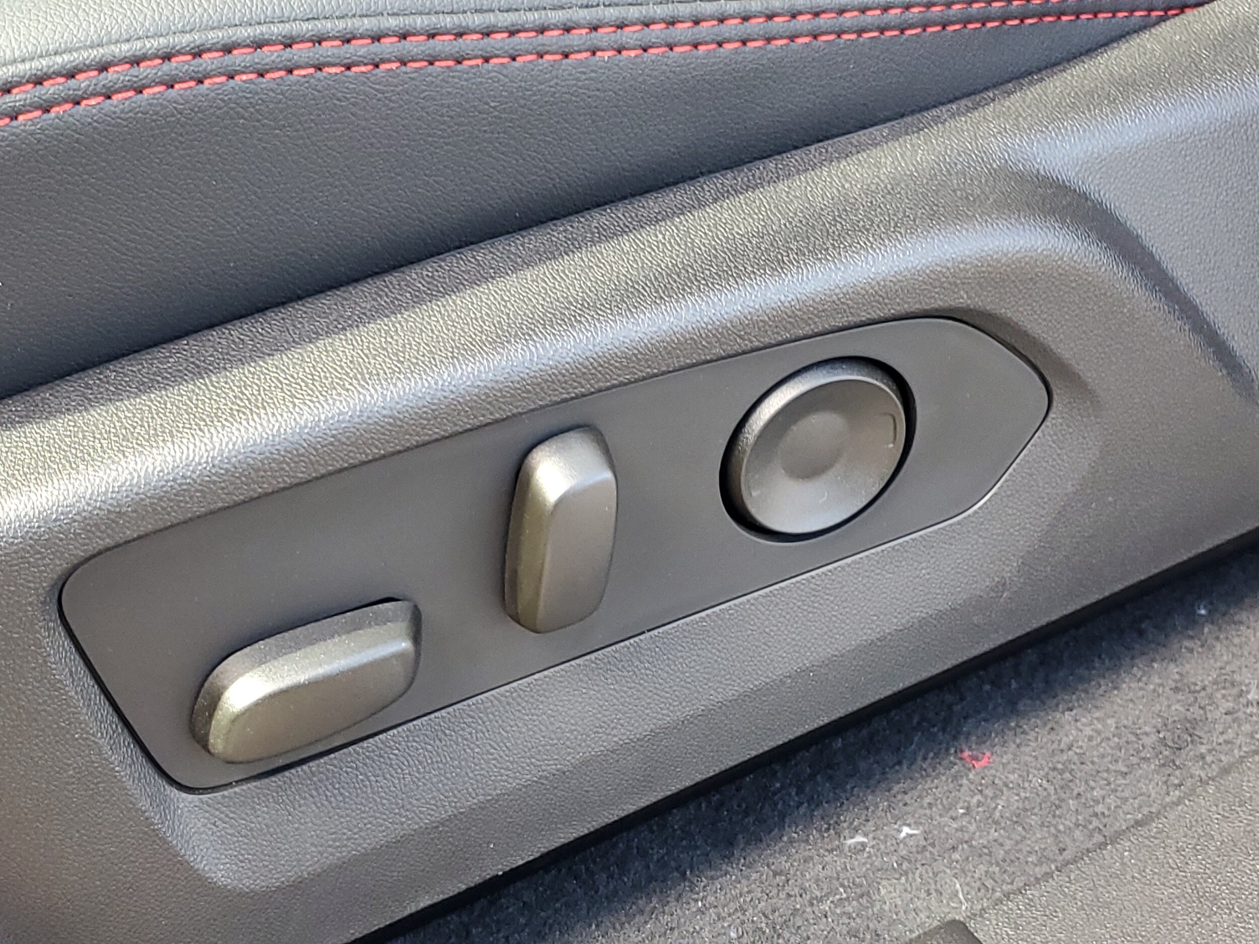 2026 Chevrolet Colorado Z71 - Photo 6