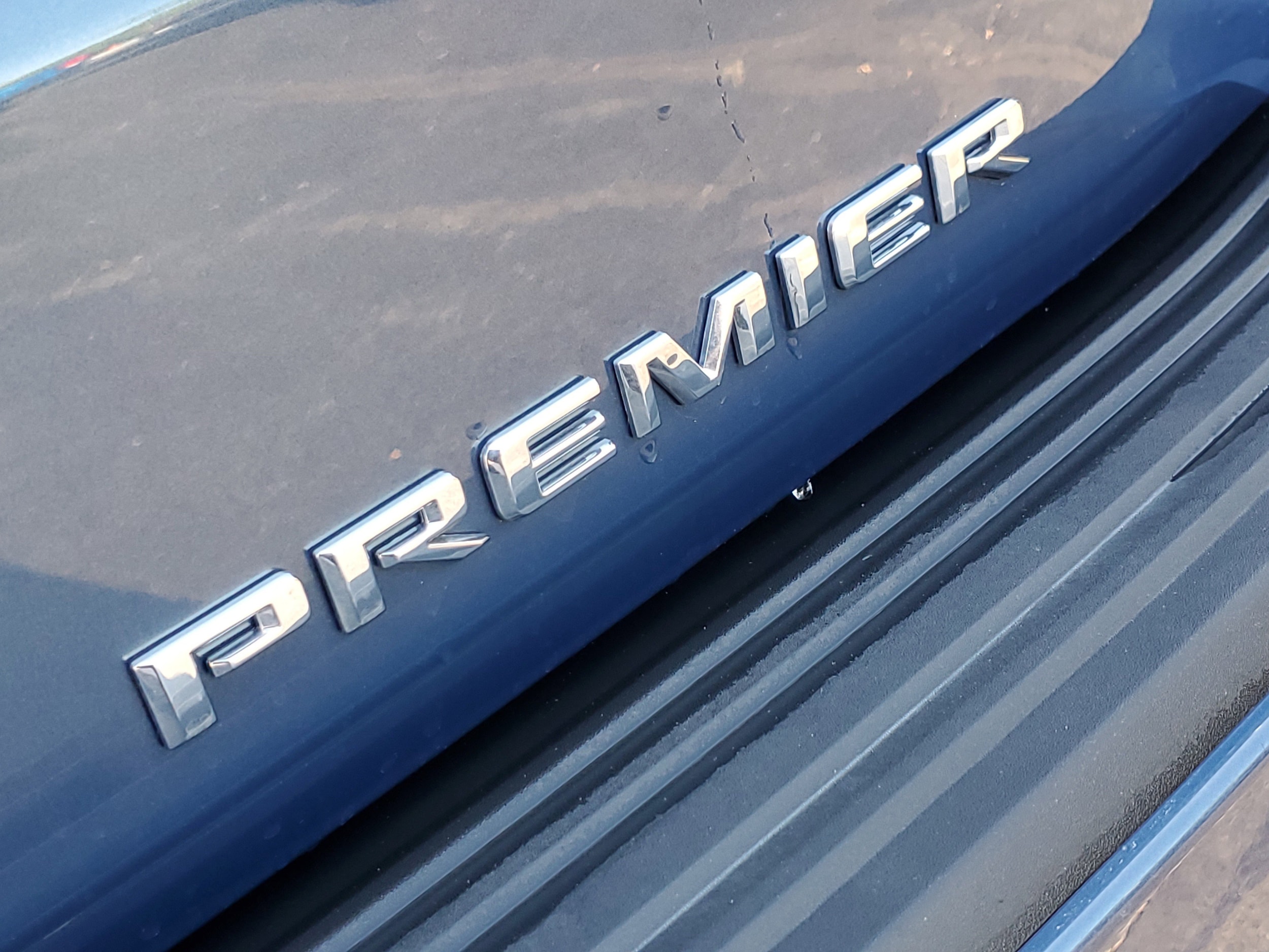 2026 Chevrolet Suburban Premier - Photo 36
