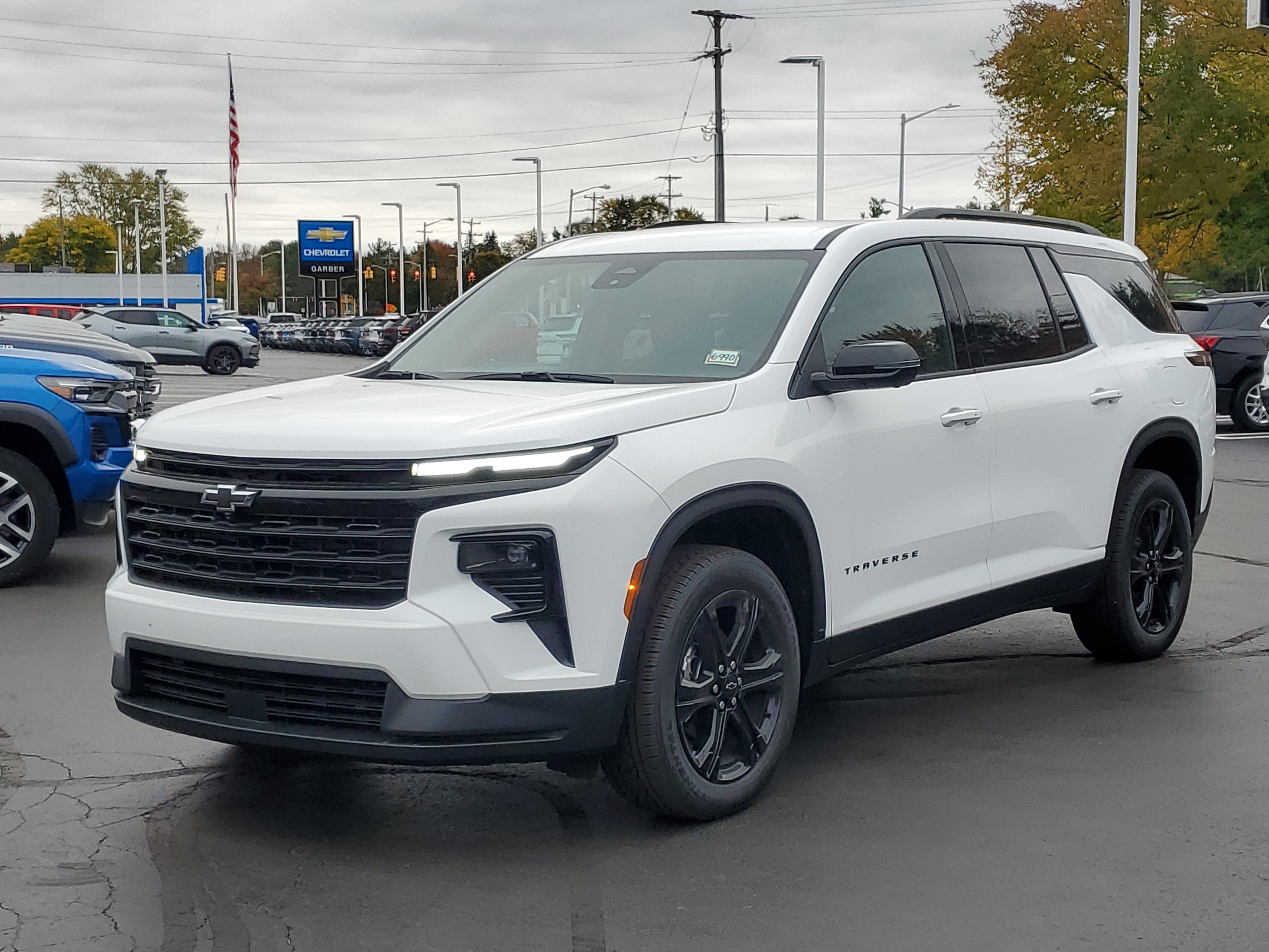 New 2027 Chevrolet Traverse LT SUV