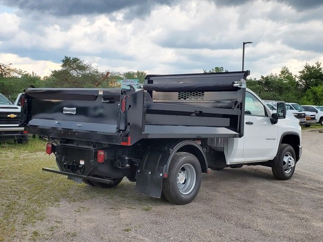 2025 Chevrolet Silverado 3500HD Work Truck photo 4