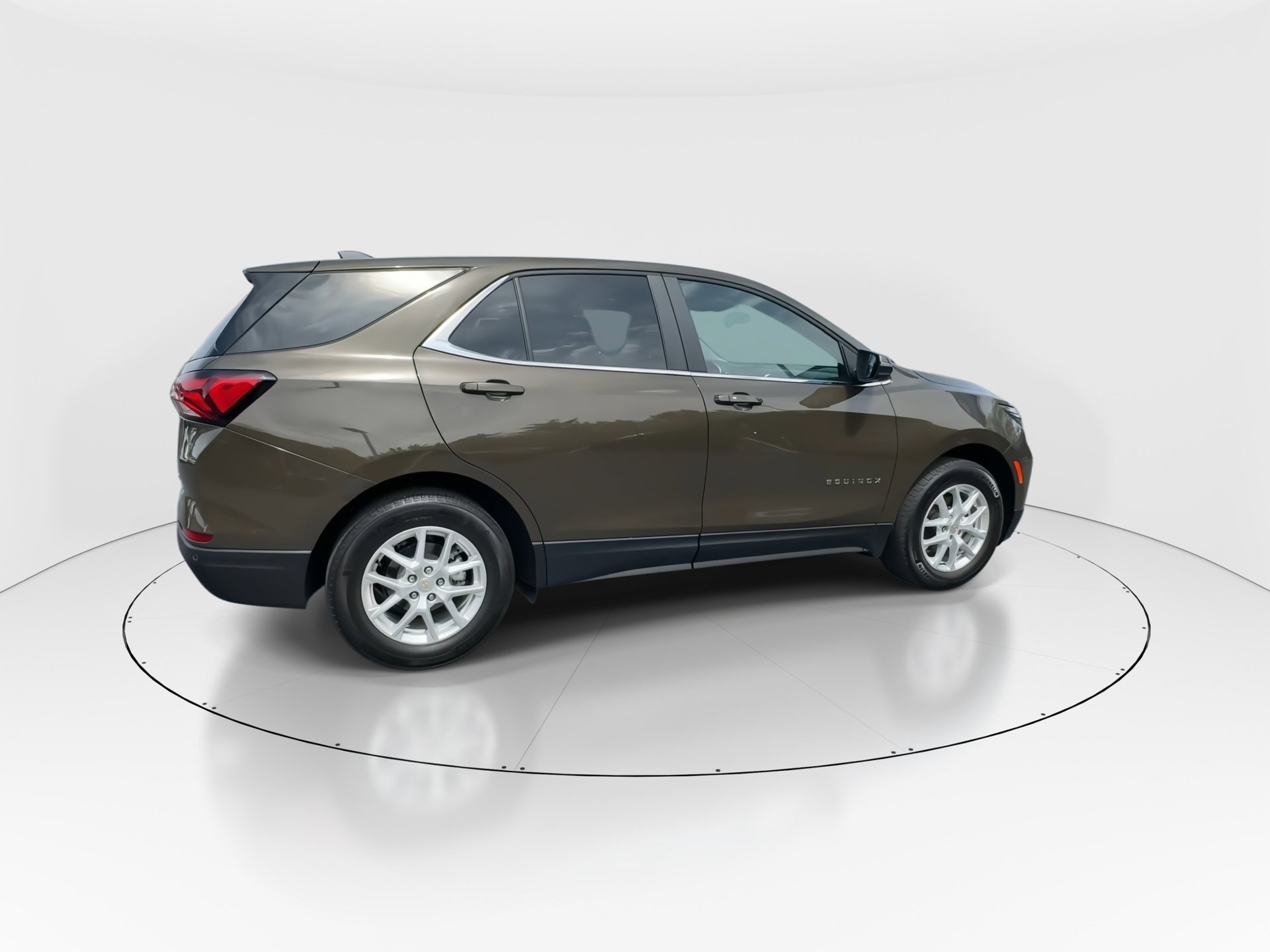 2024 Chevrolet Equinox LT - Photo 8