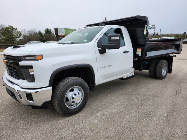 2025 Chevrolet Silverado 3500HD Work Truck photo 4