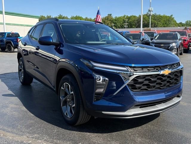 2024 Chevrolet Trax LT's photo