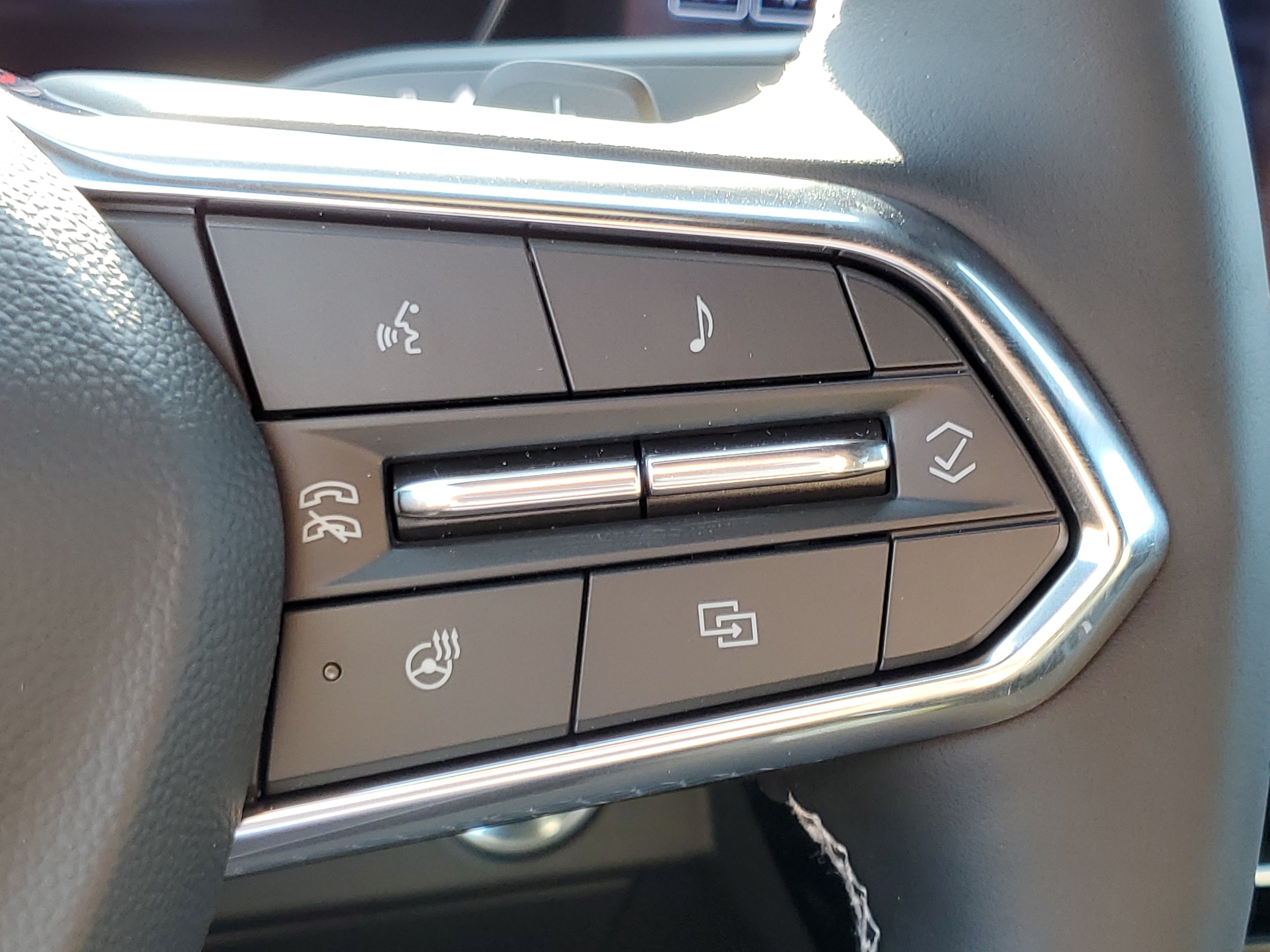 2027 Chevrolet Traverse LT - Photo 13
