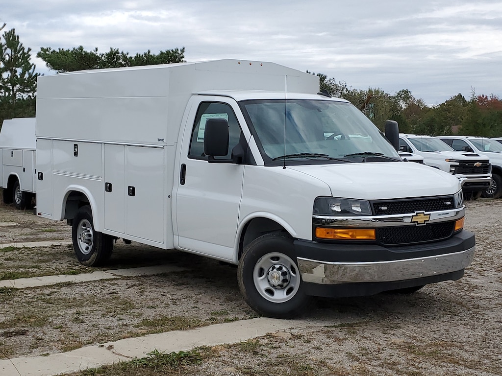 New 2025 Chevrolet Express Cutaway 3500 1WT Cutaway Van