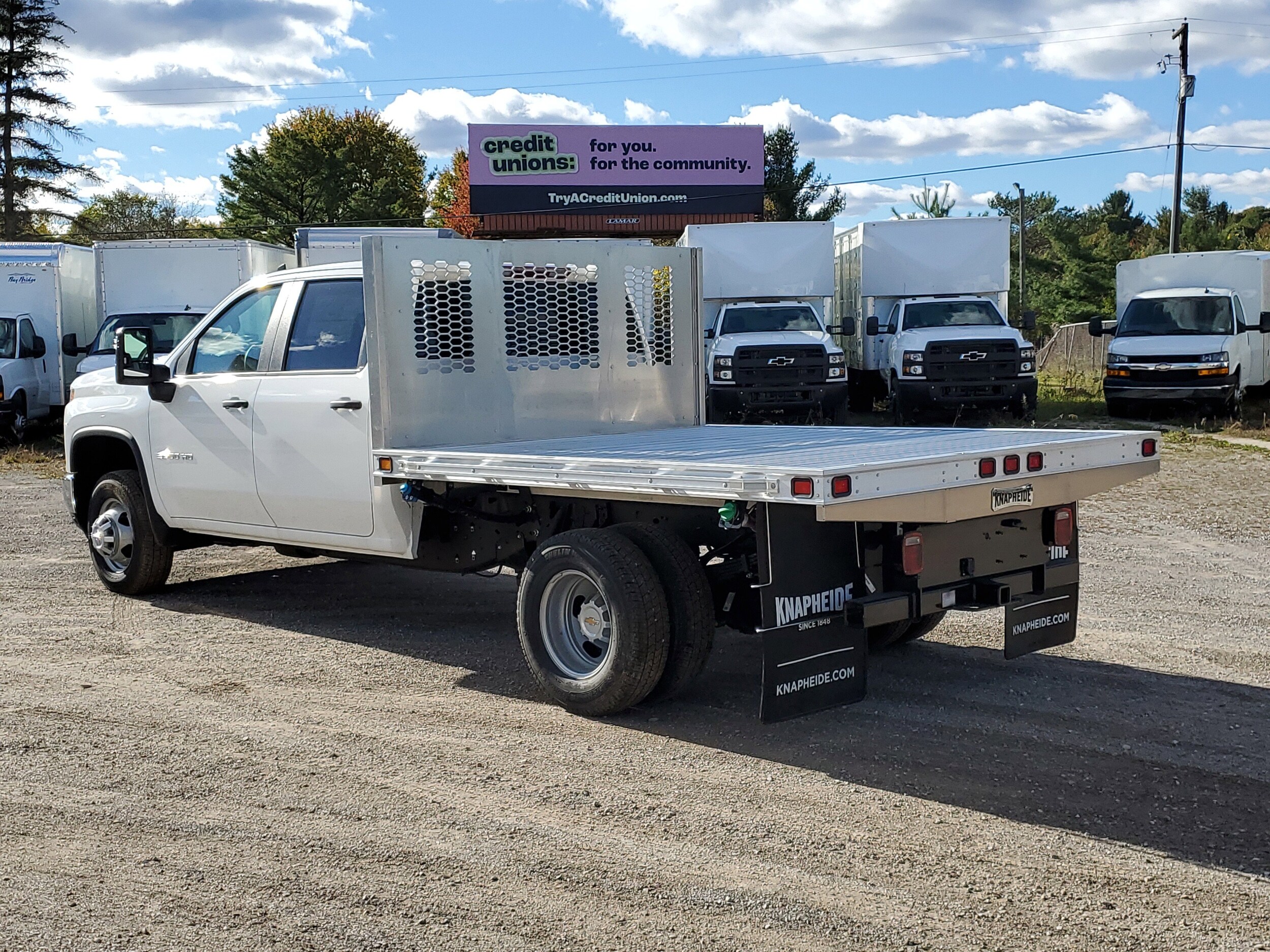 2025 Chevrolet Silverado 3500HD Work Truck photo 3