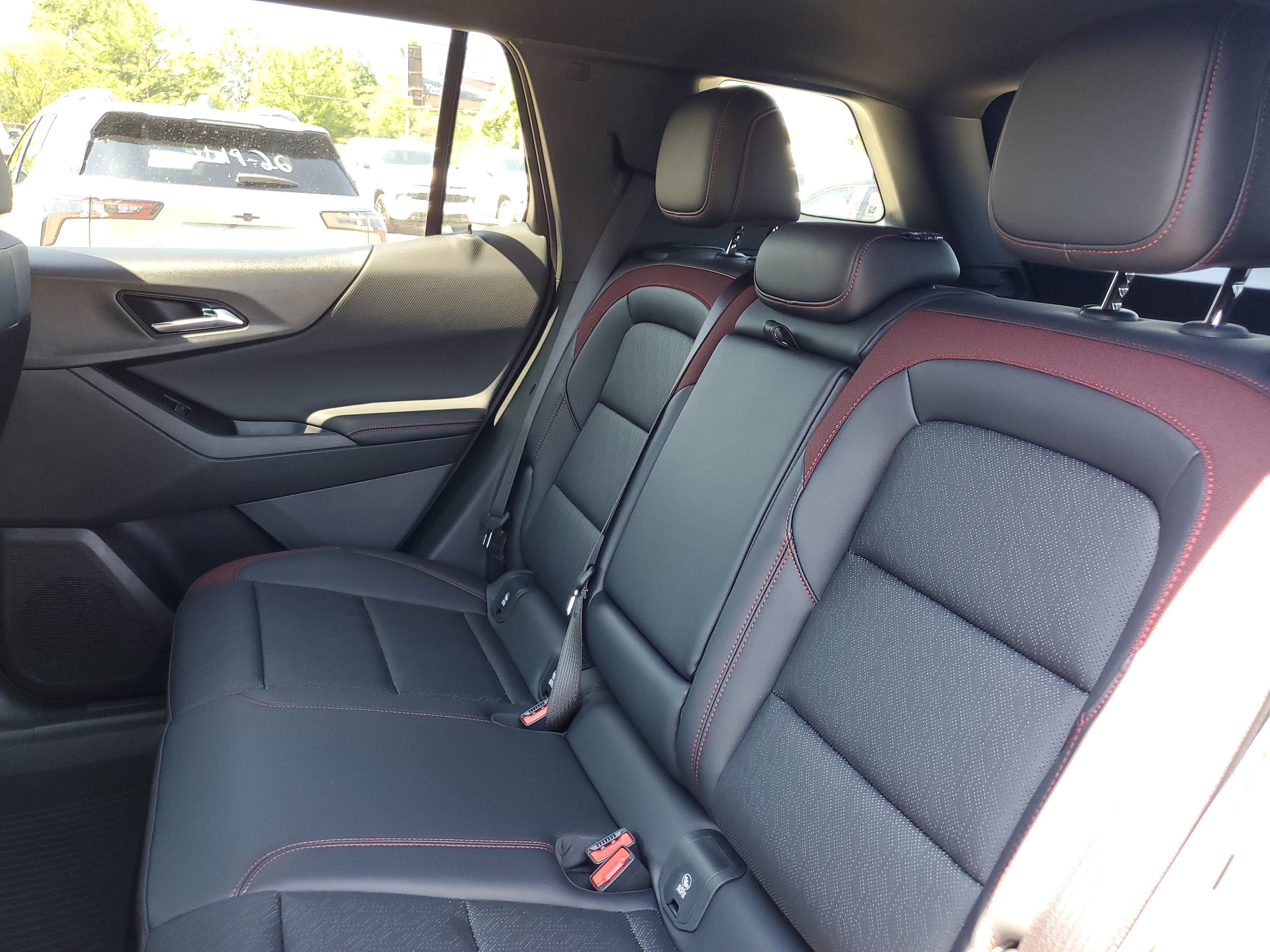 2027 Chevrolet Equinox RS - Photo 27