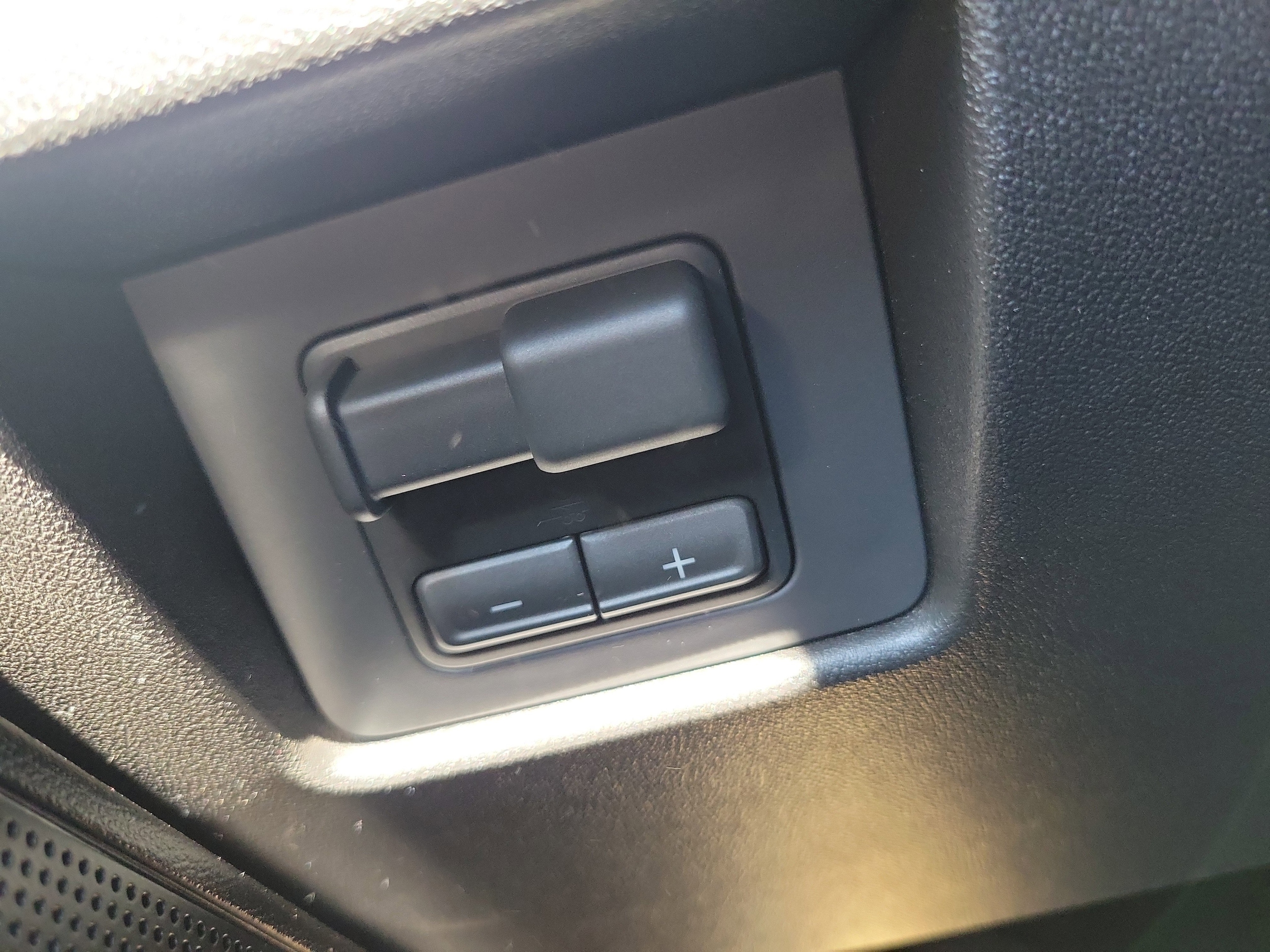 2026 Chevrolet Colorado Work Truck - Photo 8