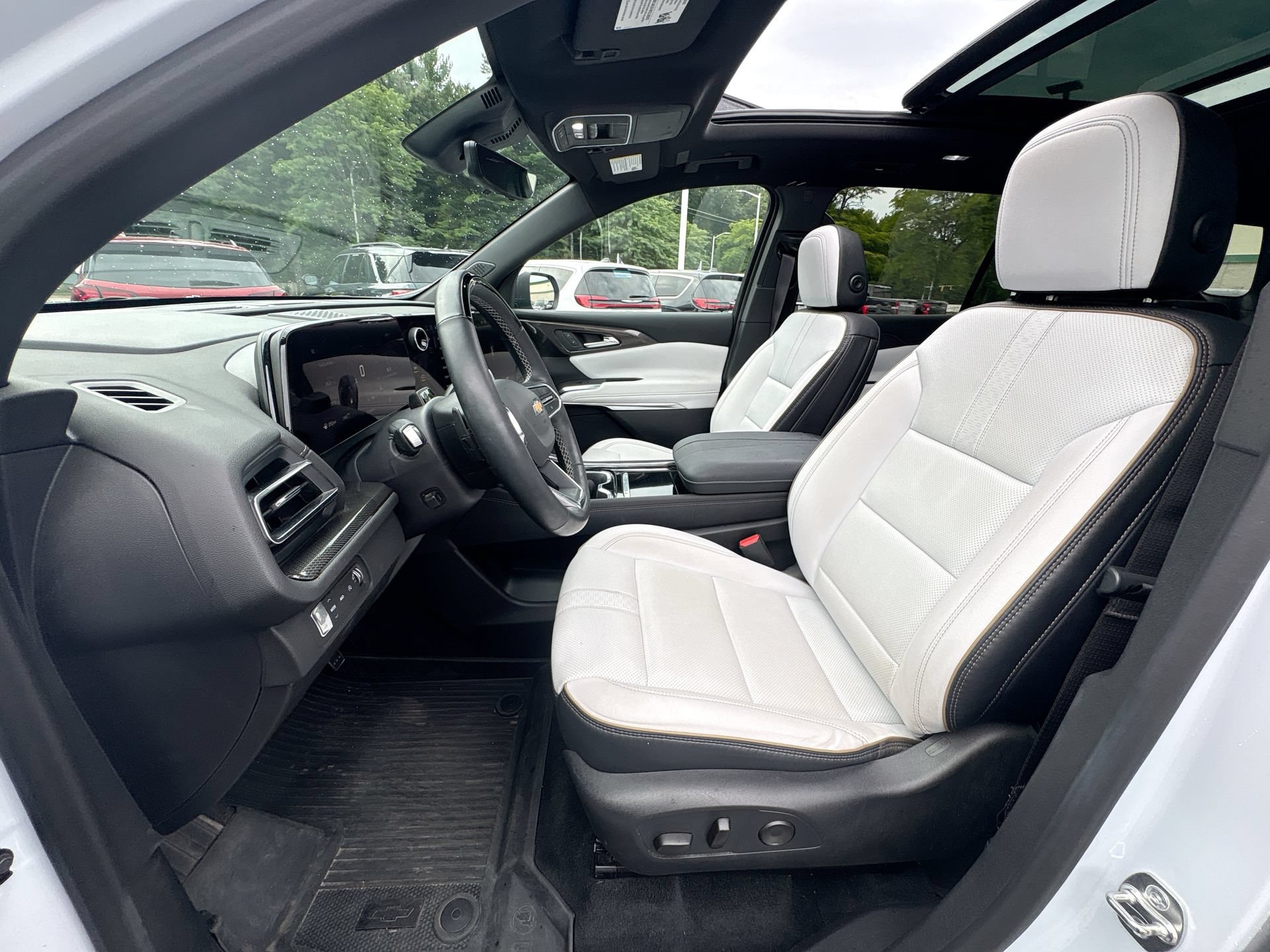 2026 Chevrolet Traverse High Country - Photo 10