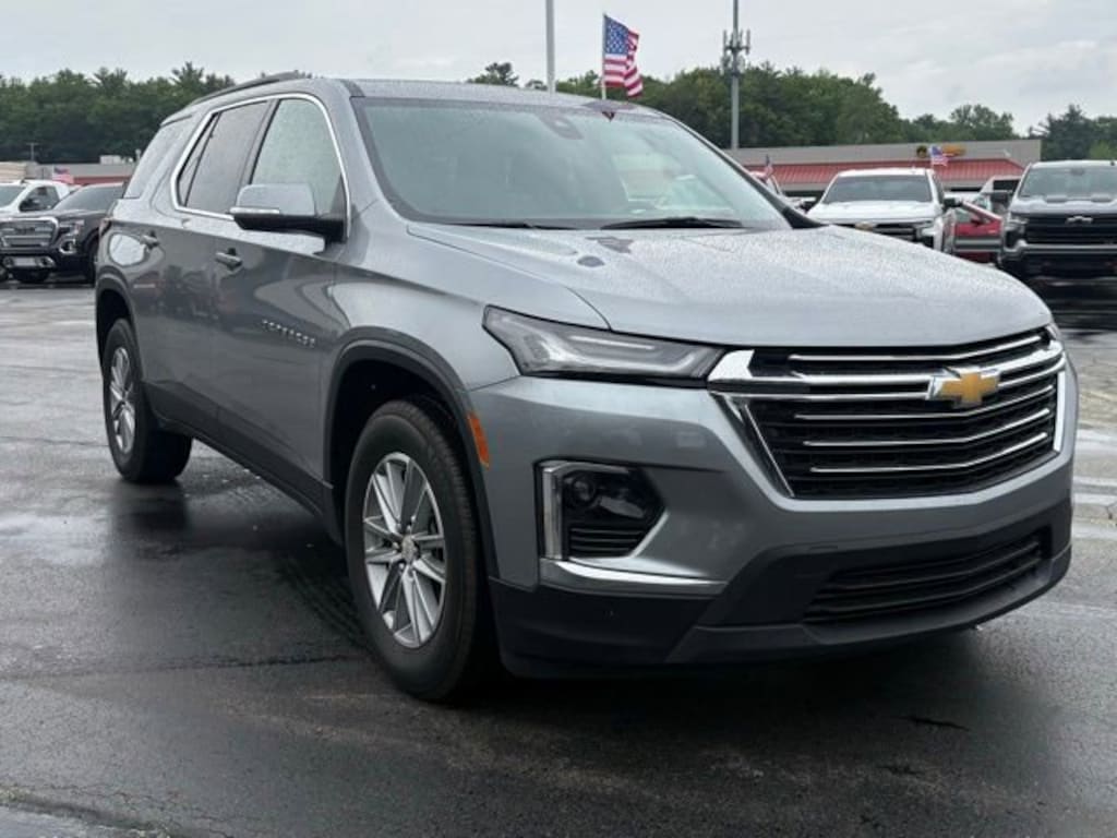 Used 2023 Chevrolet Traverse LT Cloth SUV