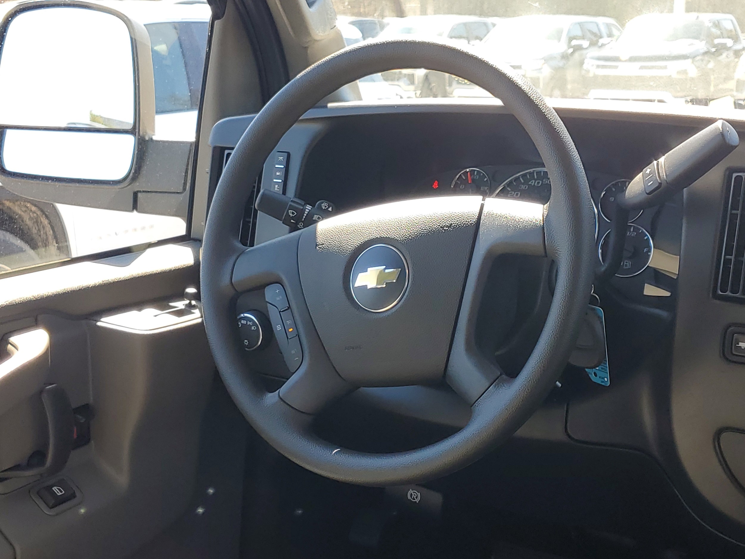 2026 Chevrolet Express Cargo Work Van - Photo 20