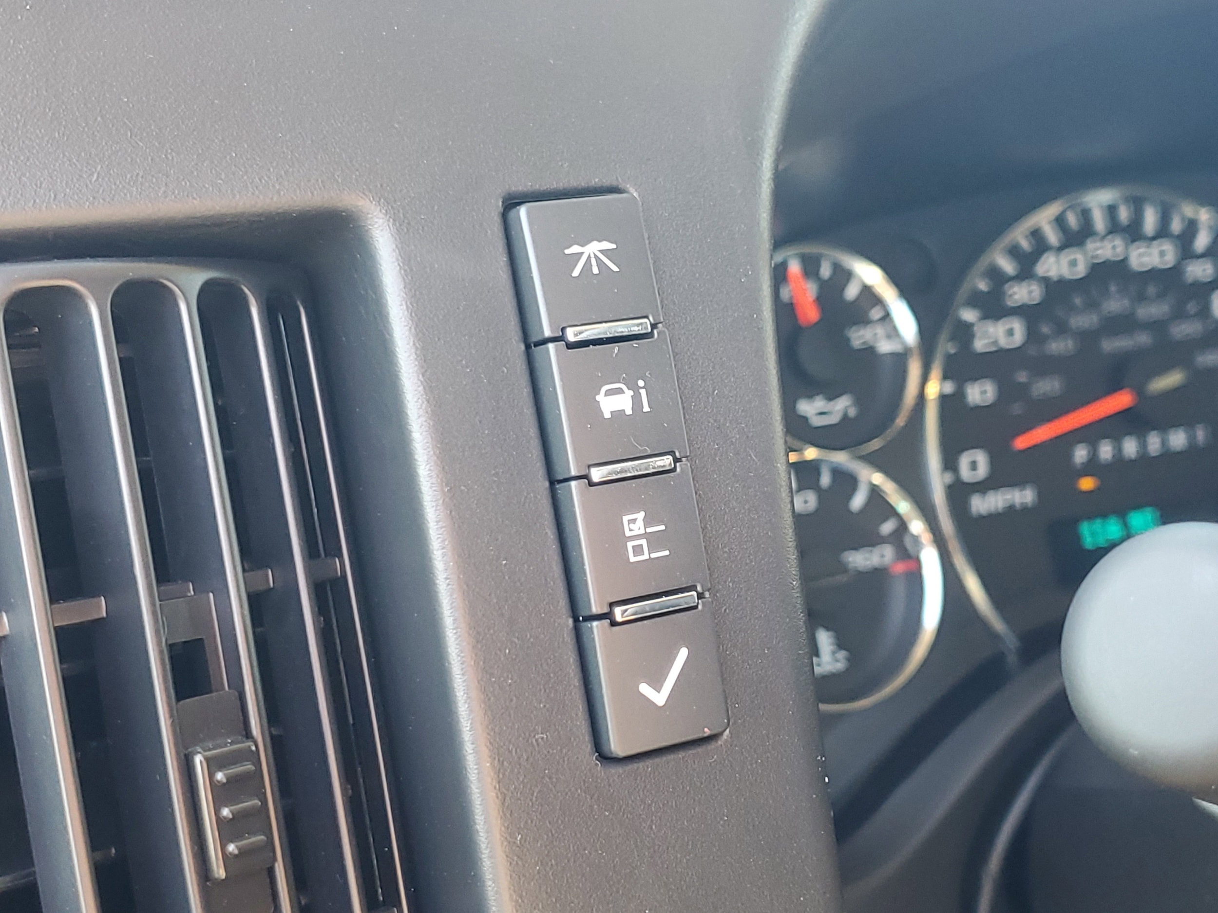 2026 Chevrolet Express Cargo Work Van - Photo 8