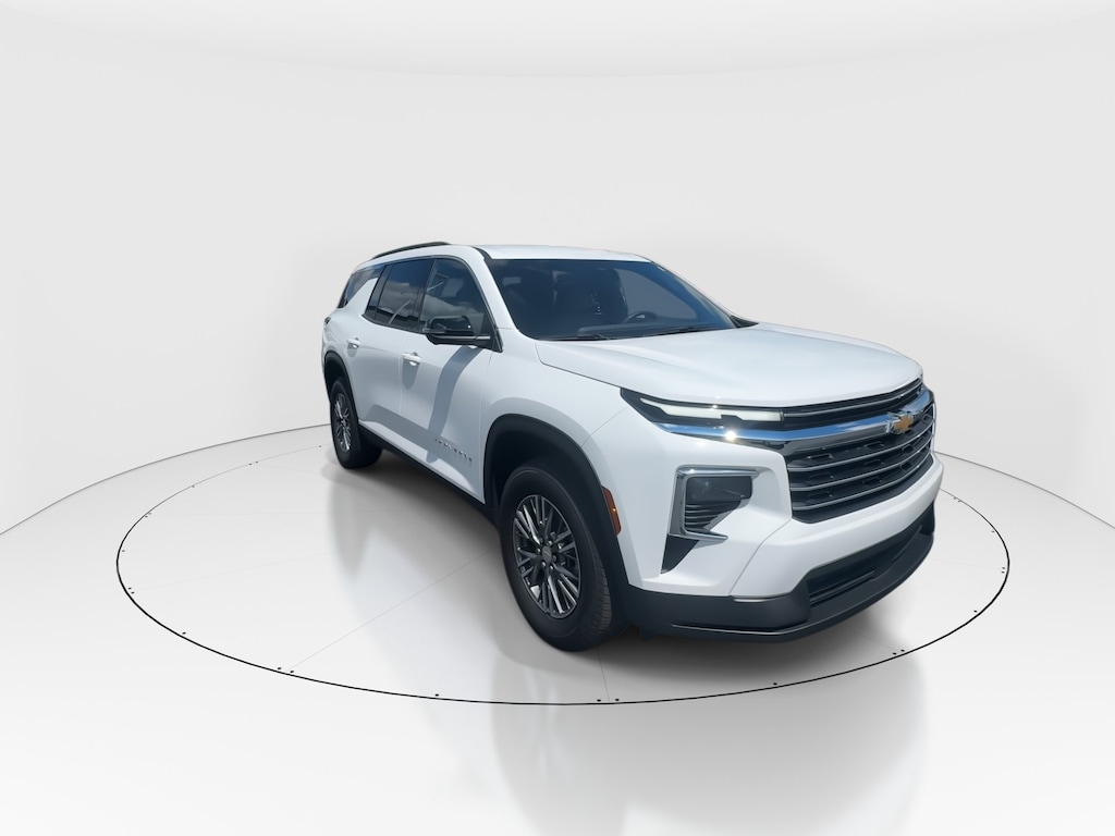 Used 2025 Chevrolet Traverse LT SUV