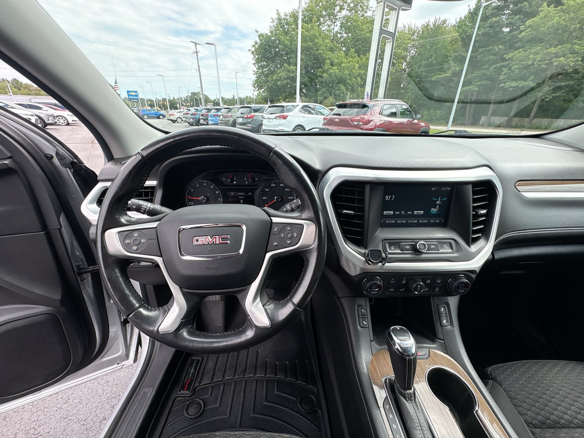 2018 GMC Acadia SLE-2 - Photo 10