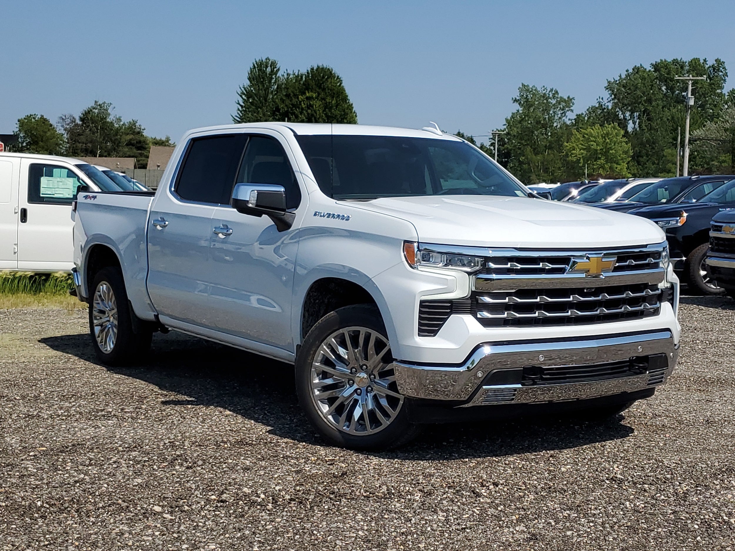 2026 Chevrolet Silverado 1500 Crew Cab 4WD Pickup for sale #TG413027 - photo 1