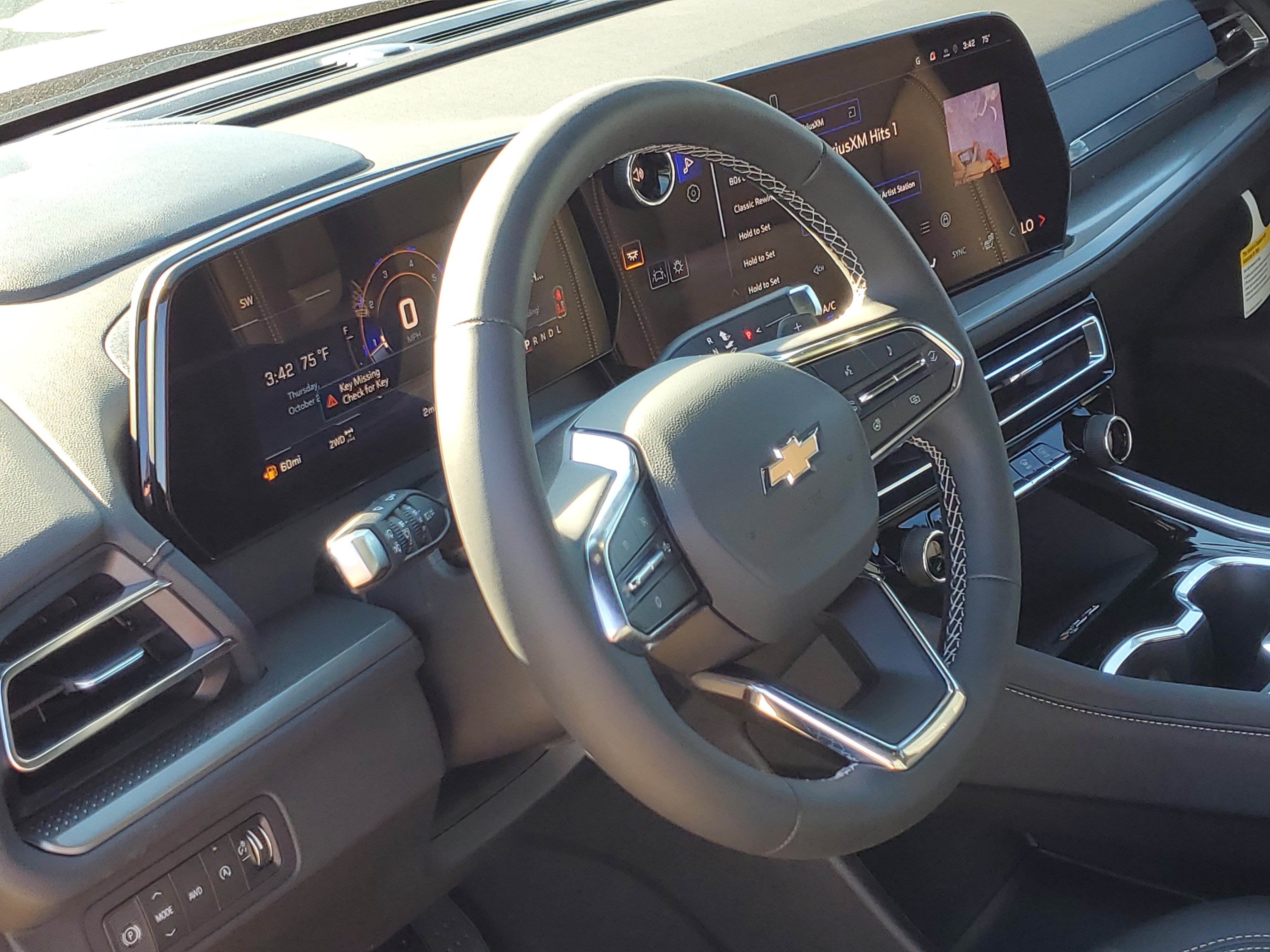 2027 Chevrolet Traverse LT - Photo 7