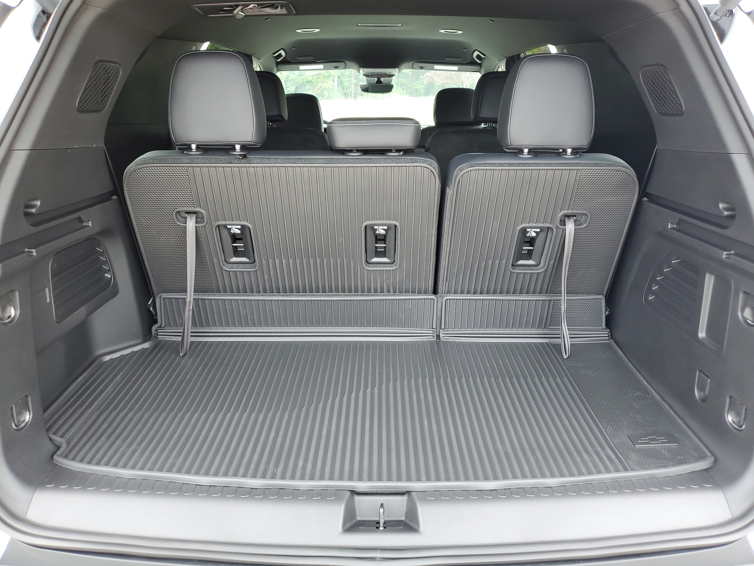 2027 Chevrolet Traverse LT - Photo 31